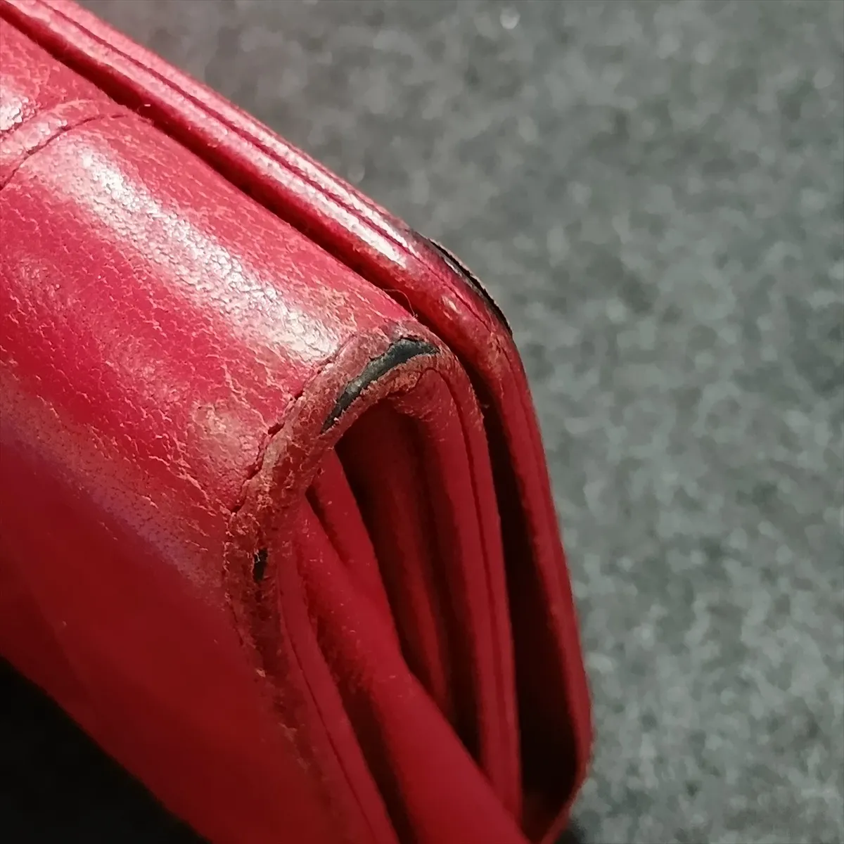 Mademoiselle Vintage Leather Long Wallet, Pink with Gold Hardware, 24699081 — view 12