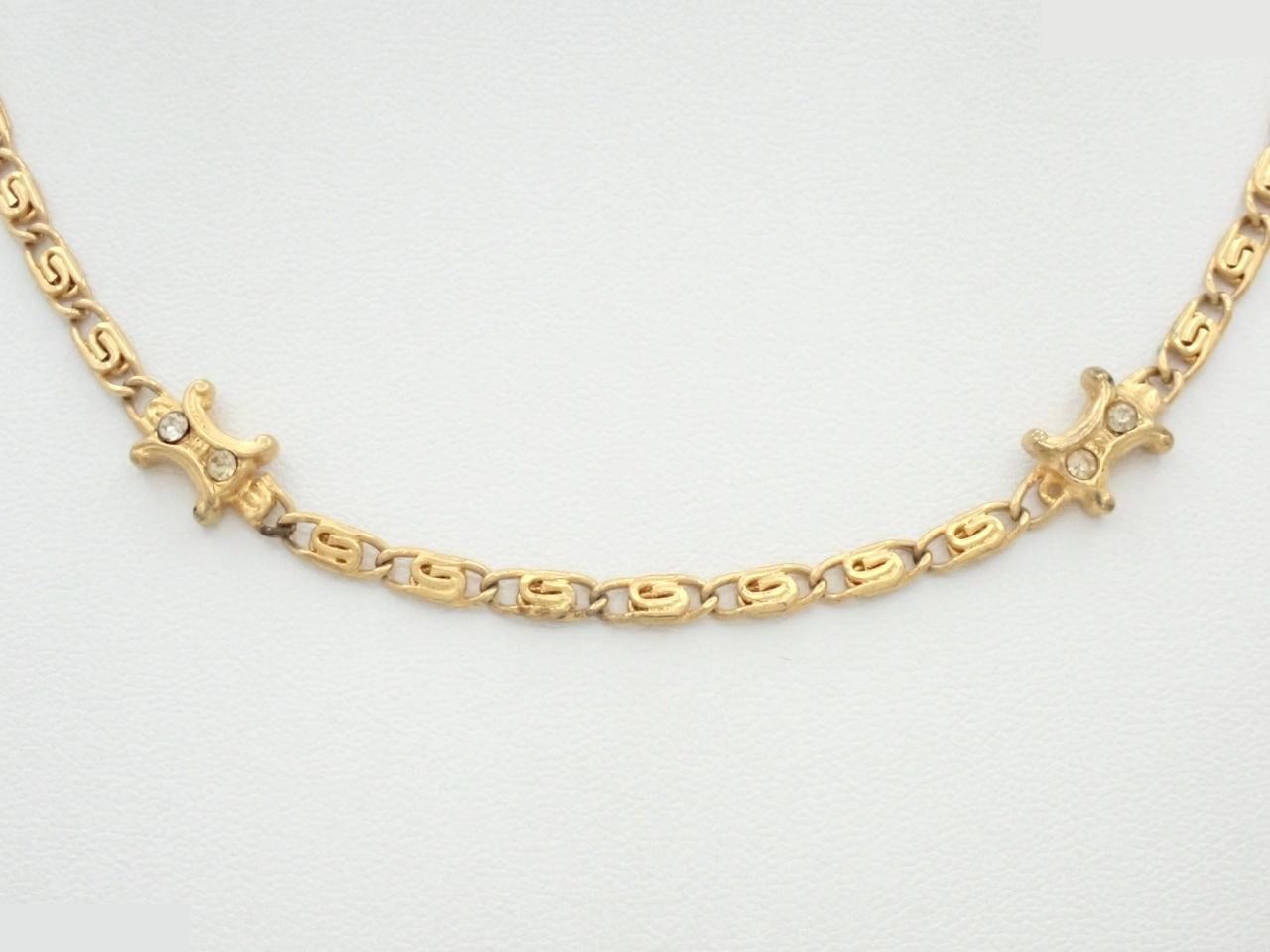 precious metal necklace, chain approximately 40cm