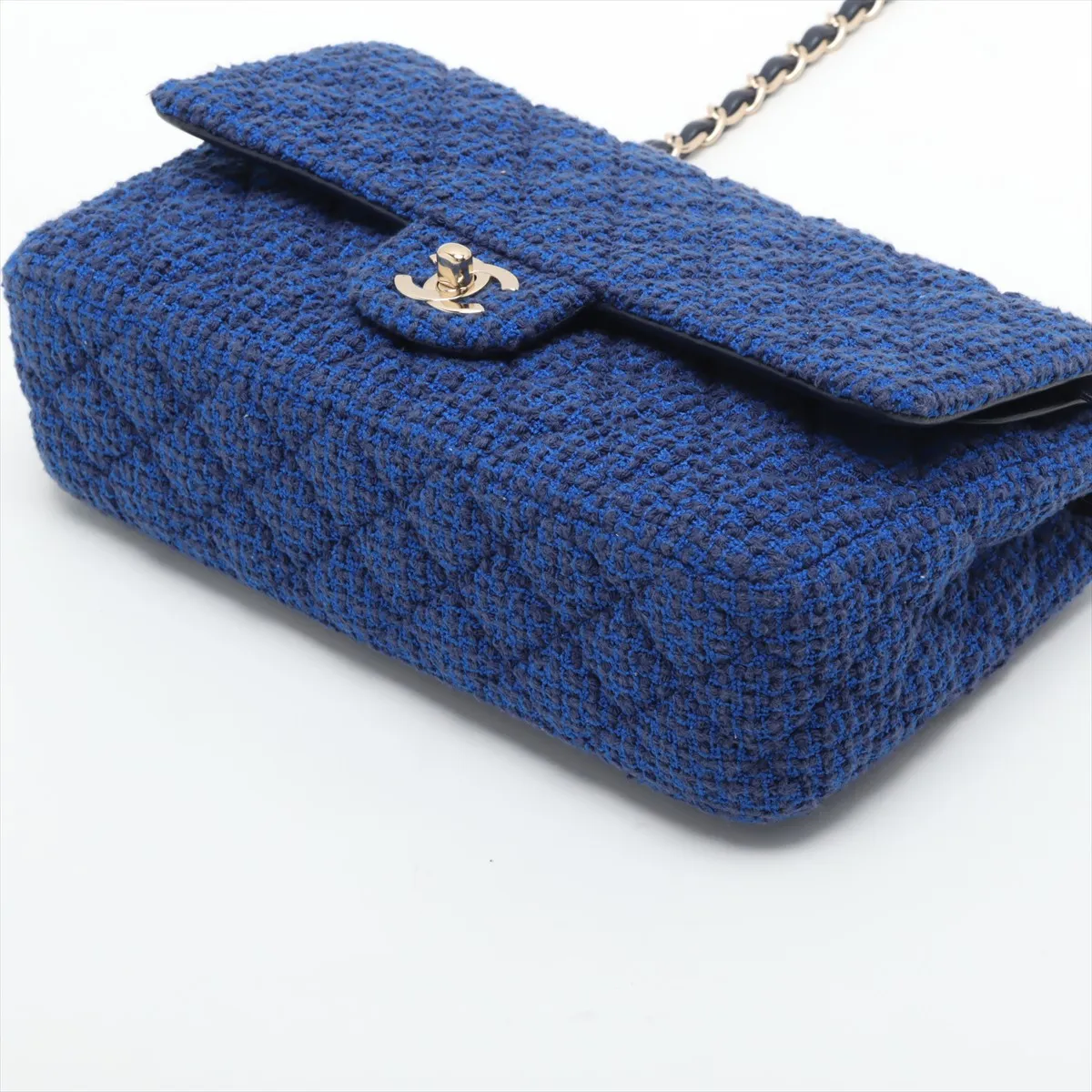 [Individually wrapped] Chanel Matelasse 25 Tweed x Lambskin Double flap Double chain bag Blue x Black Gold hardware 31225267 31 series A01112 — view 3