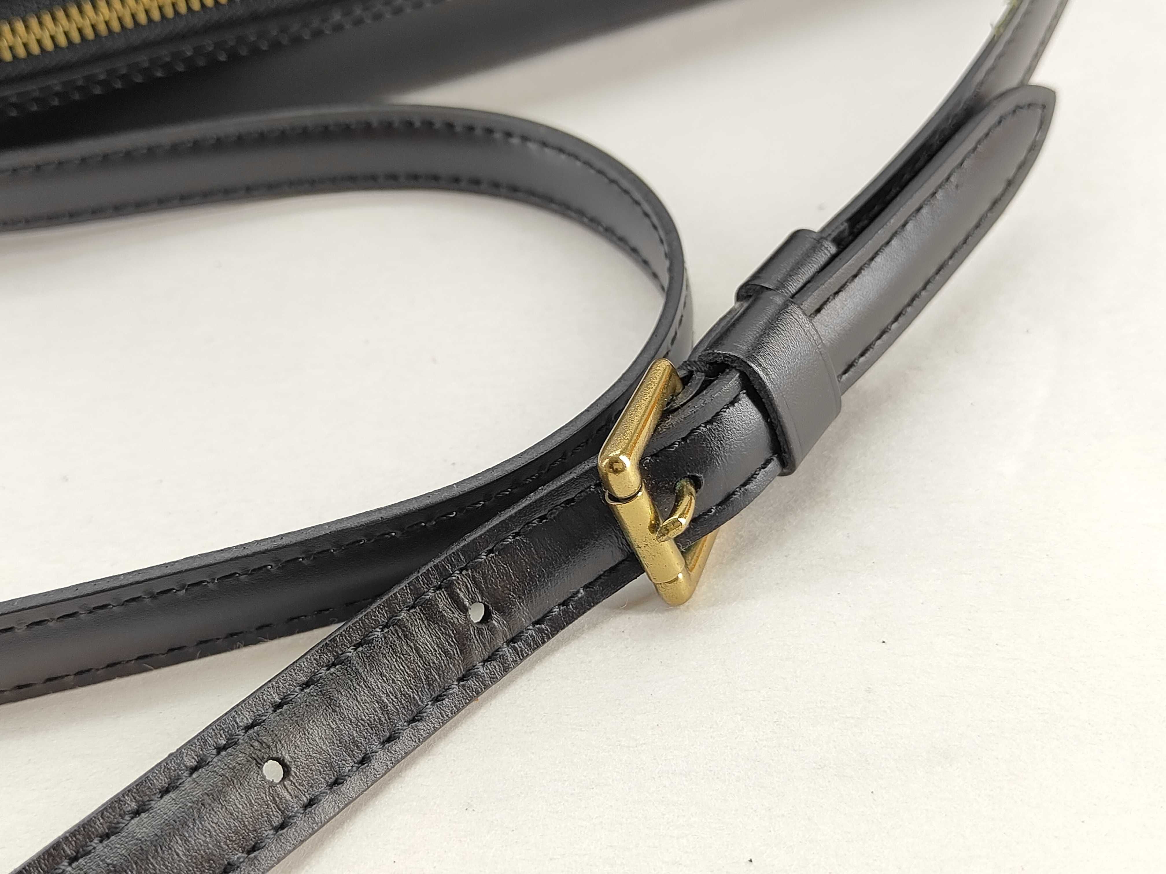 Epi Louis Vuitton Trocadero Shoulder Bag — view 4