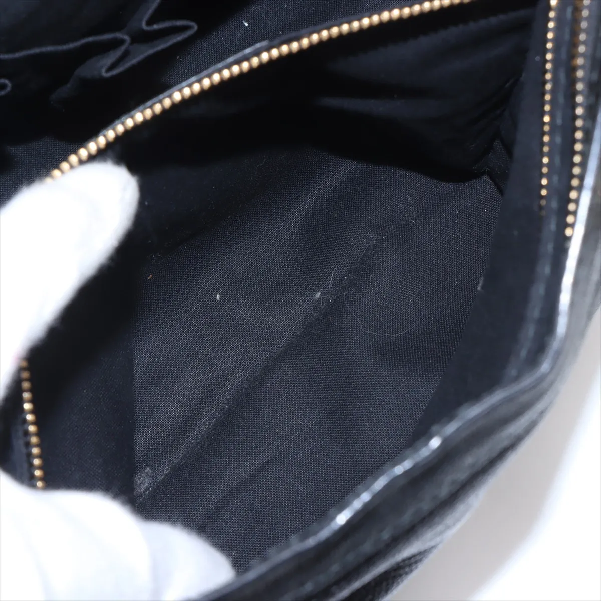 Classic Metal Edge City Leather 2-Way Handbag, Black, 432831, with Mirror — view 9