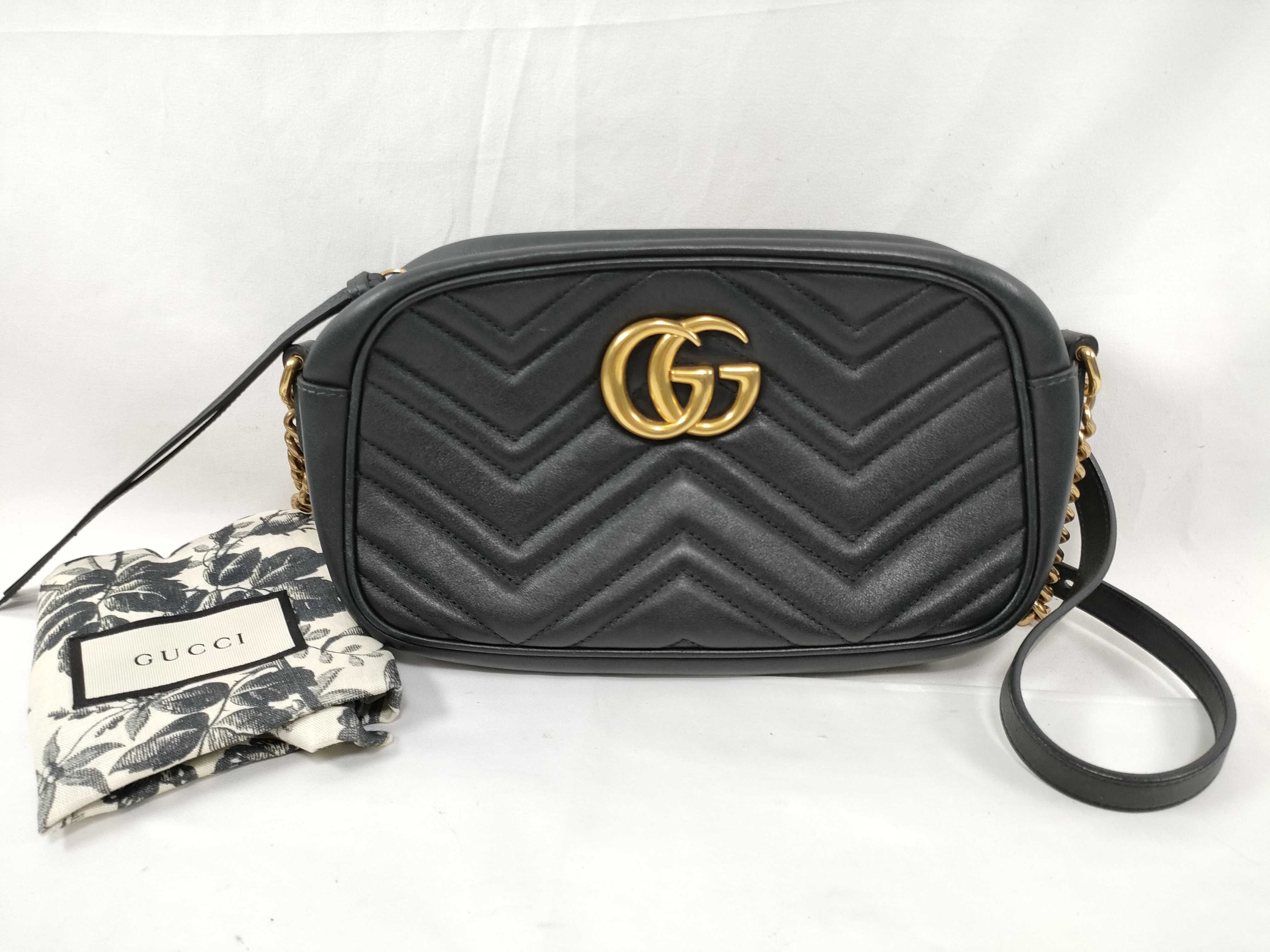 GG Marmont Leather Black Chain Shoulder Bag with Gold Hardware 447632