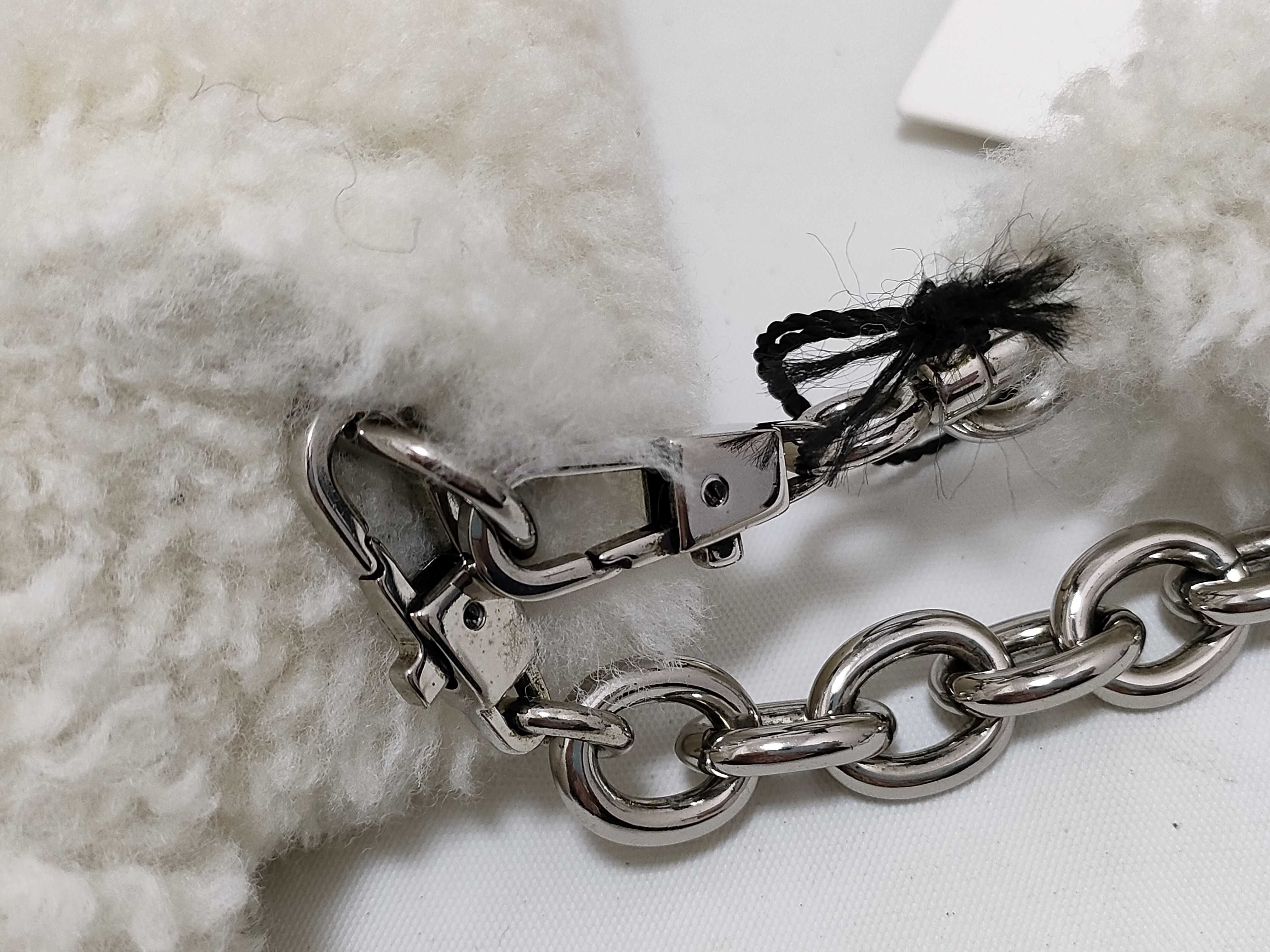 Horsebit Boa Chain Shoulder Bag — view 5