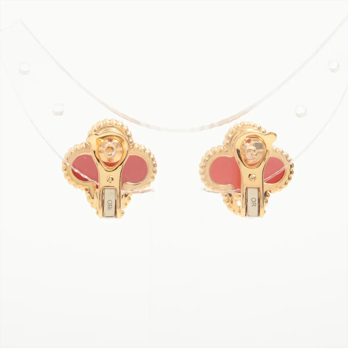 Vintage Alhambra Carnelian Earrings, 750 (Yellow Gold), 7.6g, JB887212. One earring has a slightly bent post and a loose clasp. — view 2