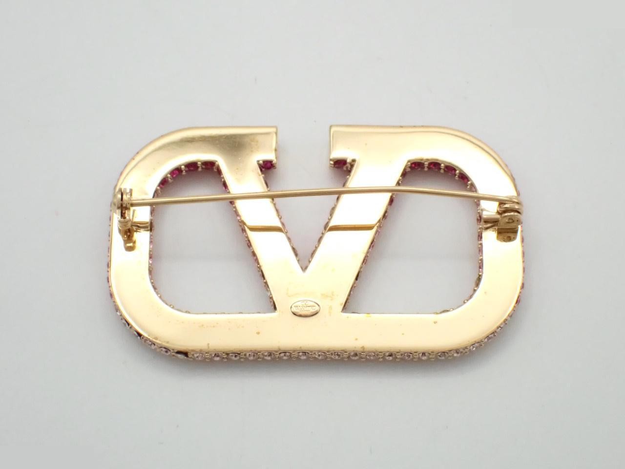 Other lines: Precious metals and brooches — view 2