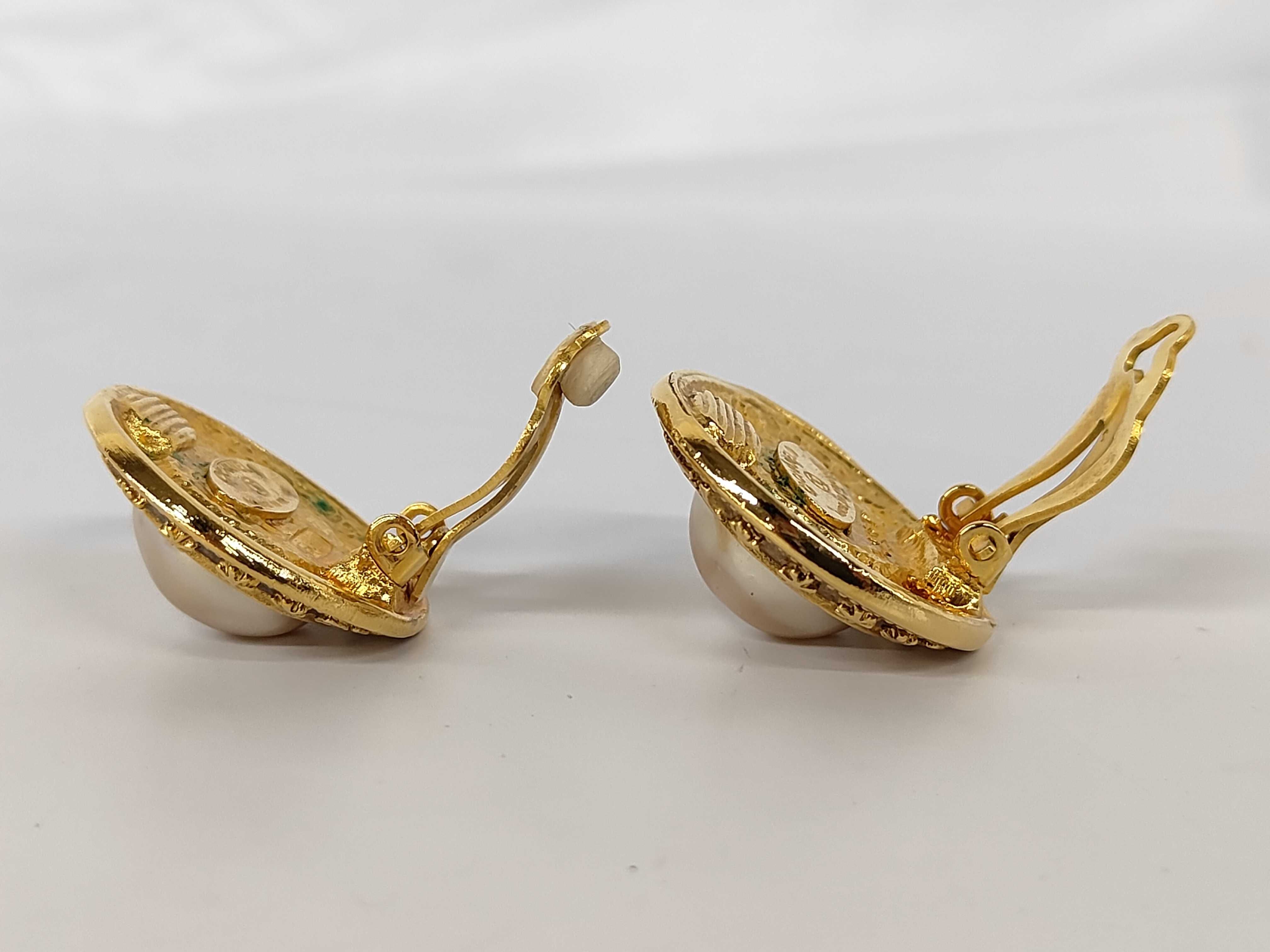 Pearl Round Gold (YG) Earrings — view 4