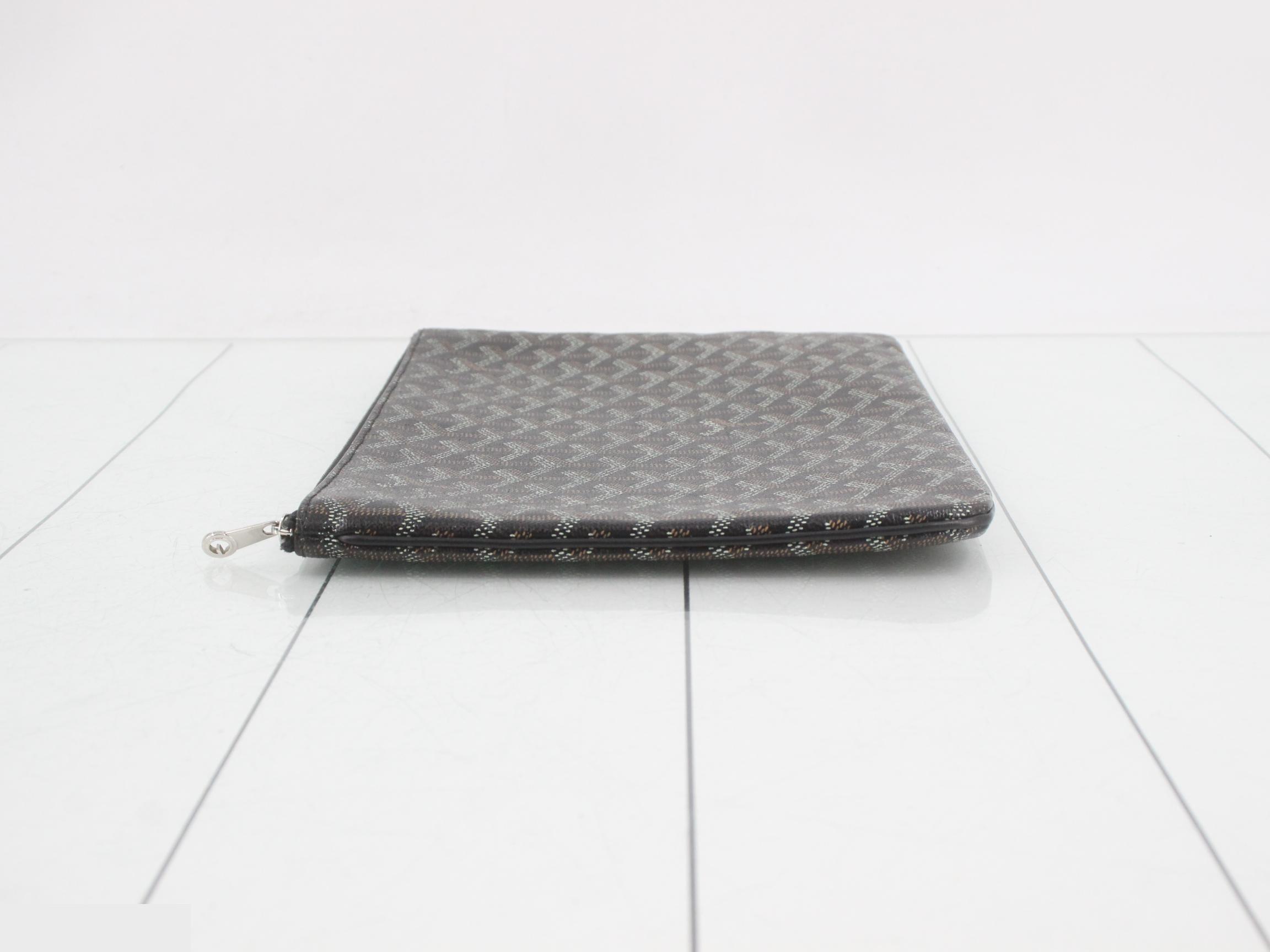 Sena MM Clutch Bag — view 4