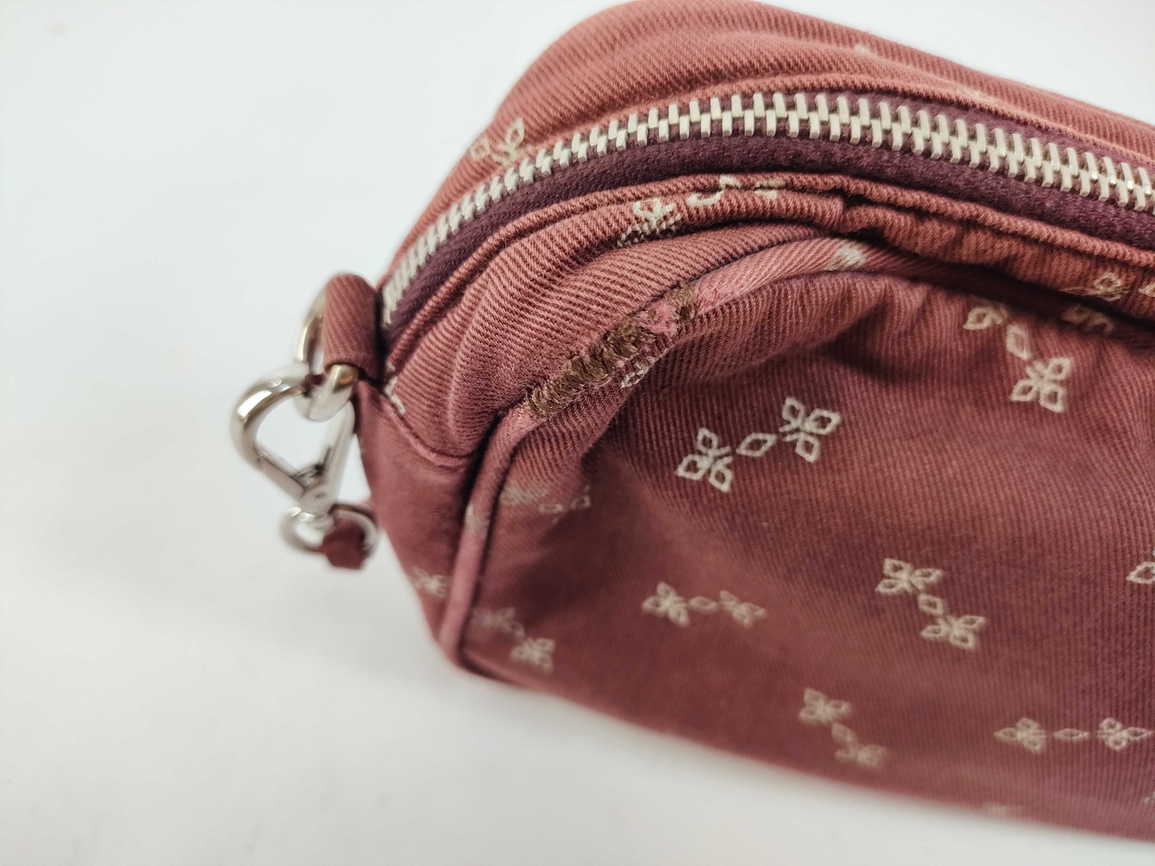 Chain Shoulder Bag — view 8