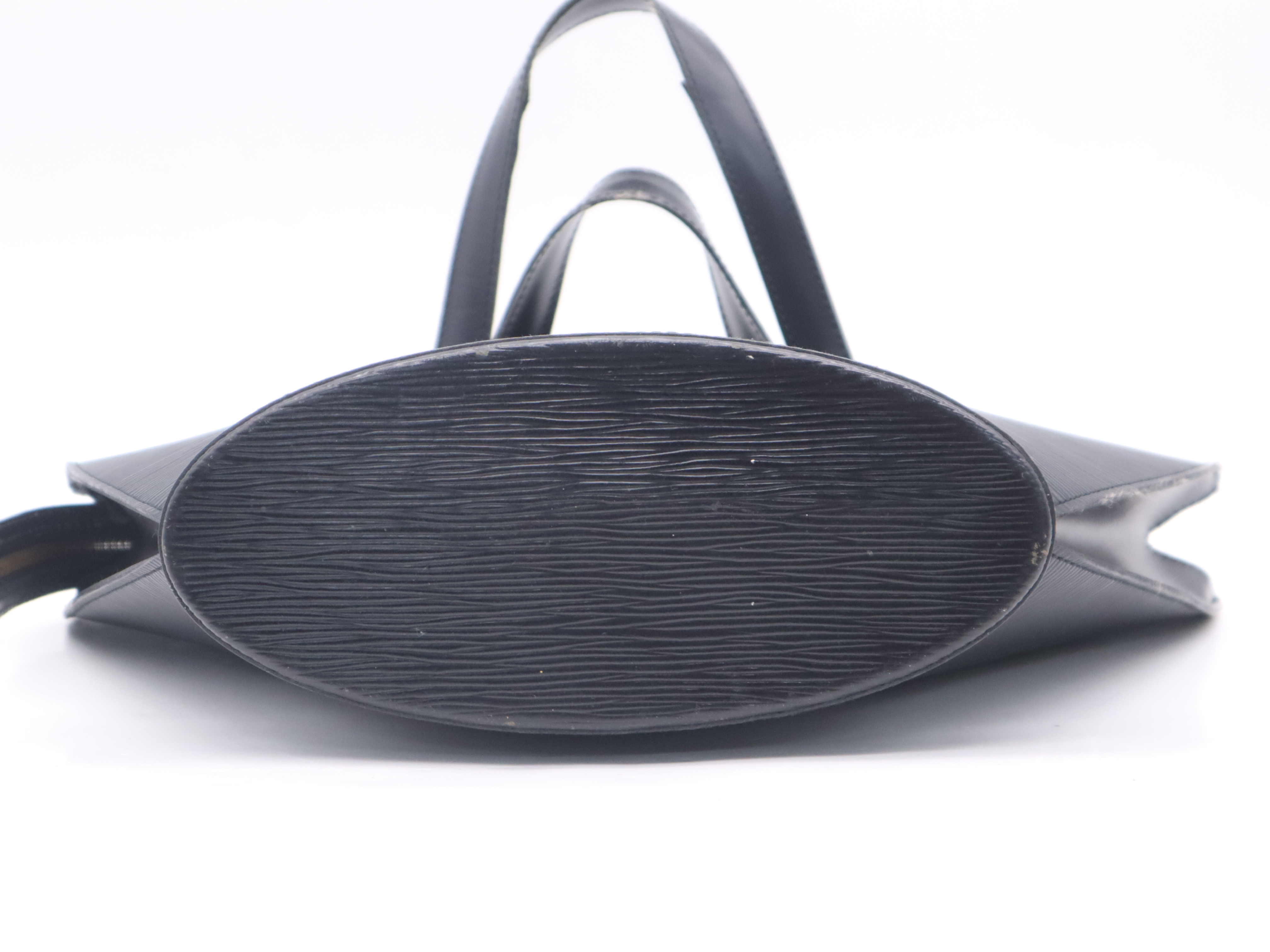 M52272 Epi Saint Jacques Noir Shoulder Bag — view 4