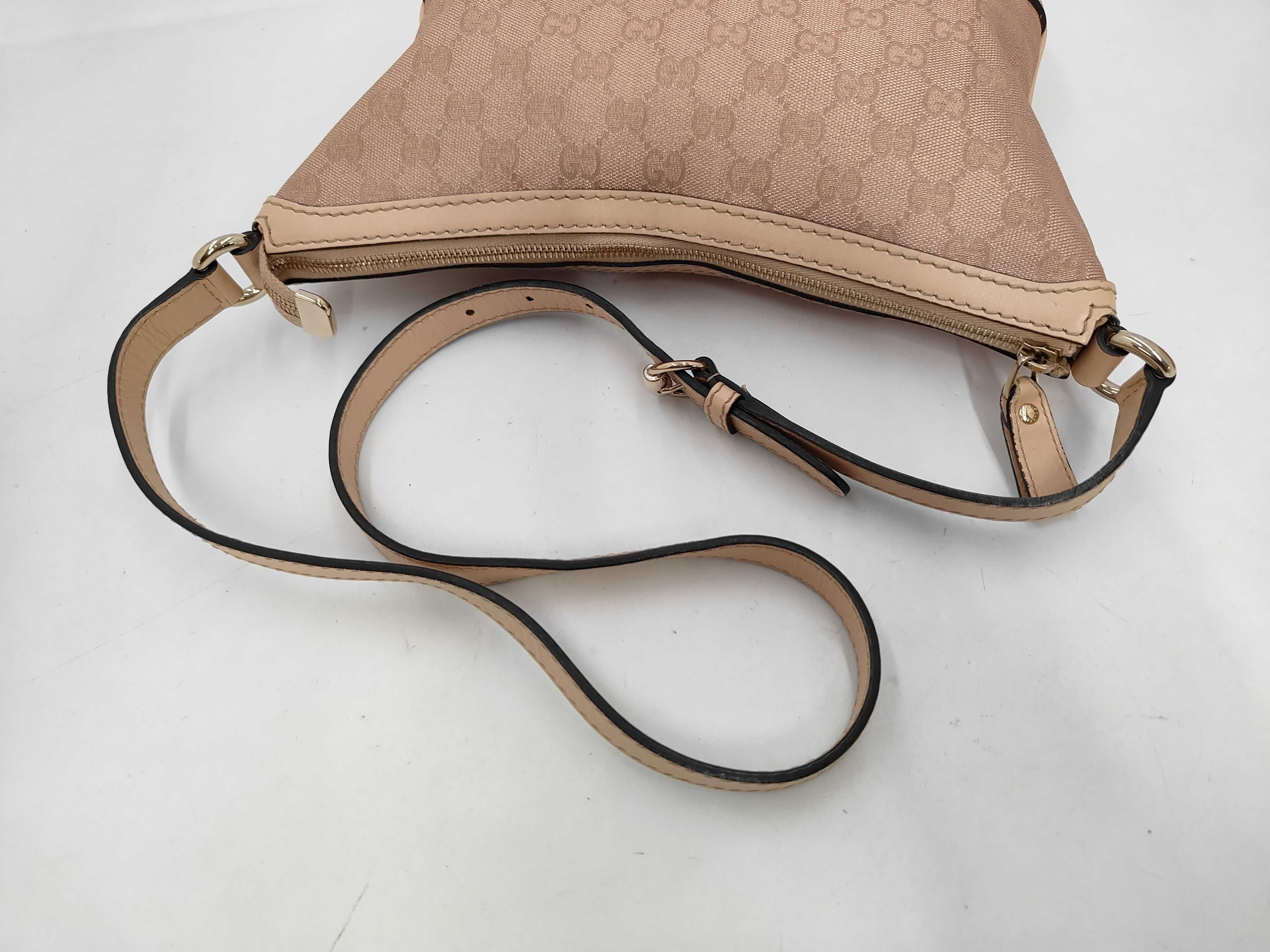 GG Canvas Shoulder Bag GG Canvas Leather 257072 Shoulder Bag — view 5