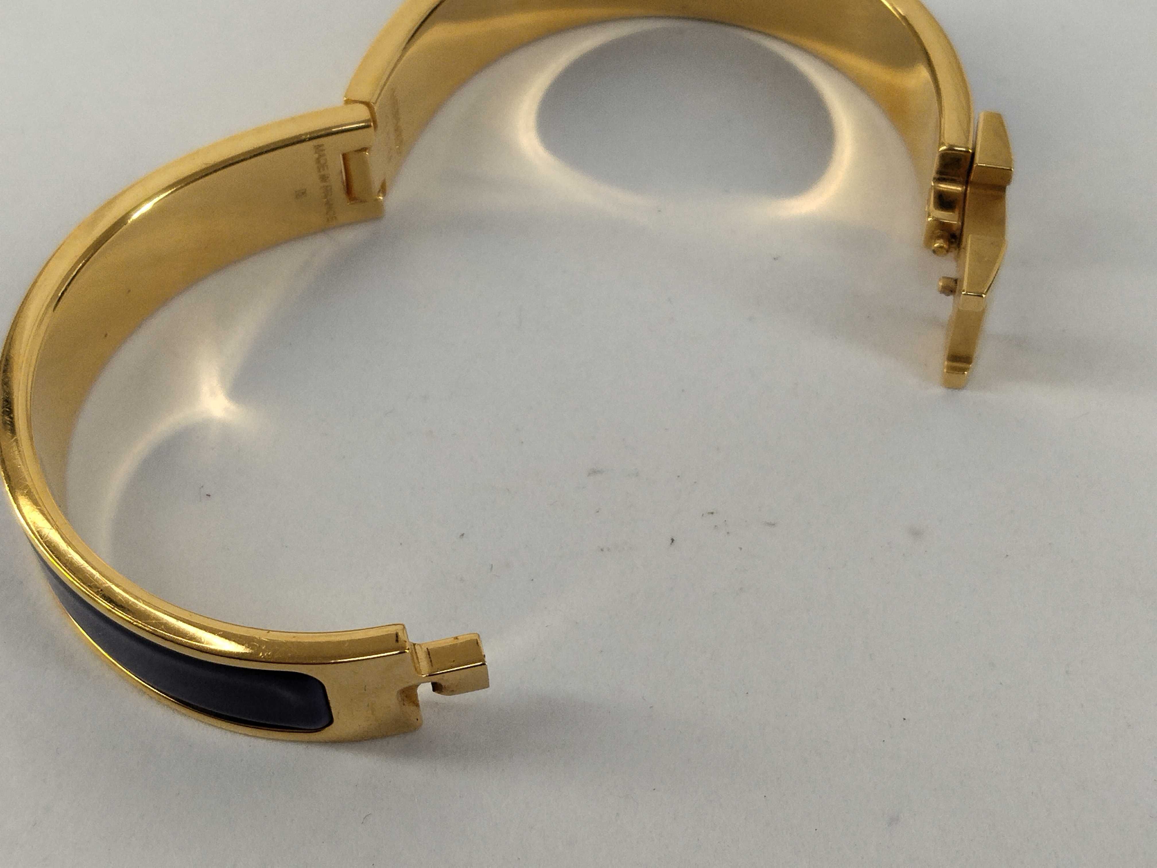 Click H Enamel Bracelet (Bracelet/Bangle) — view 8