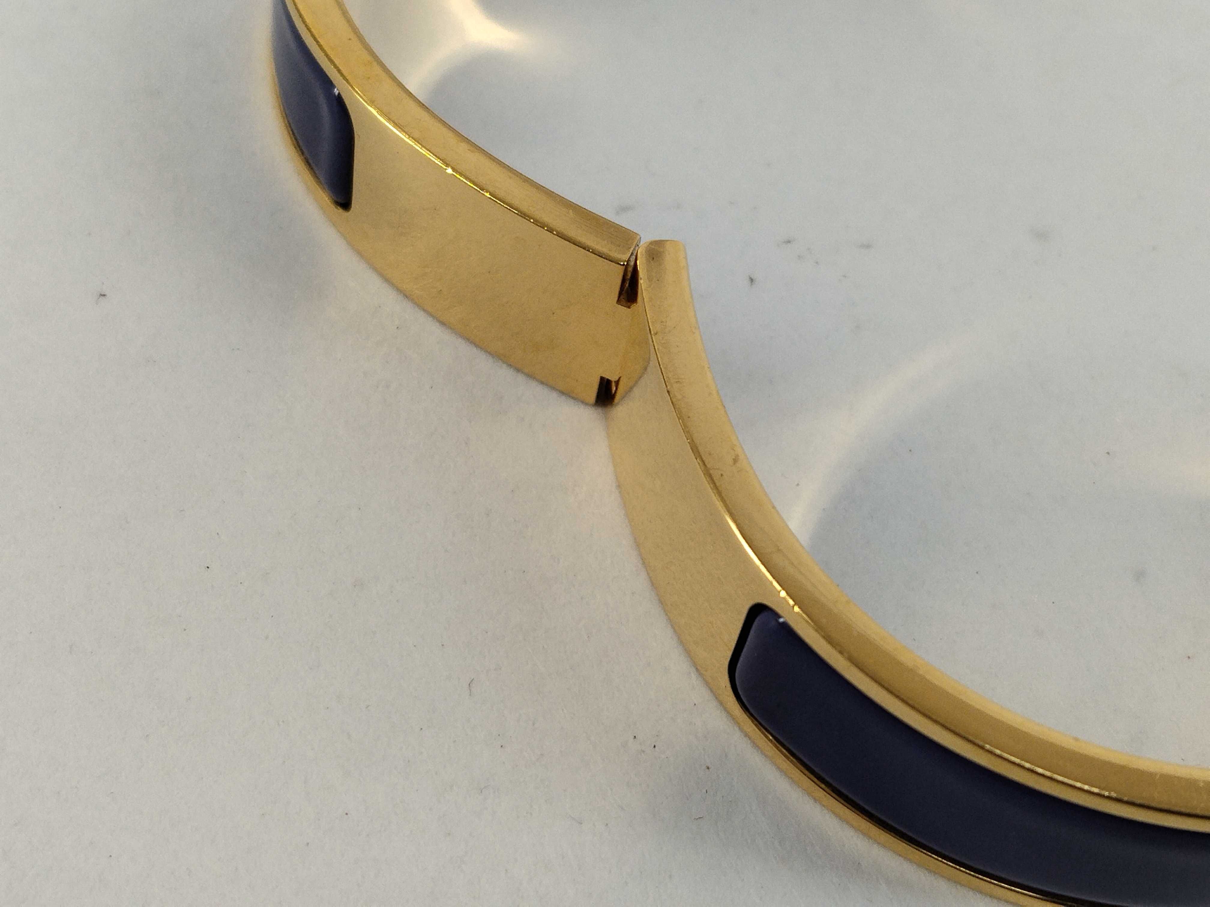 Click H Enamel Bracelet (Bracelet/Bangle) — view 9