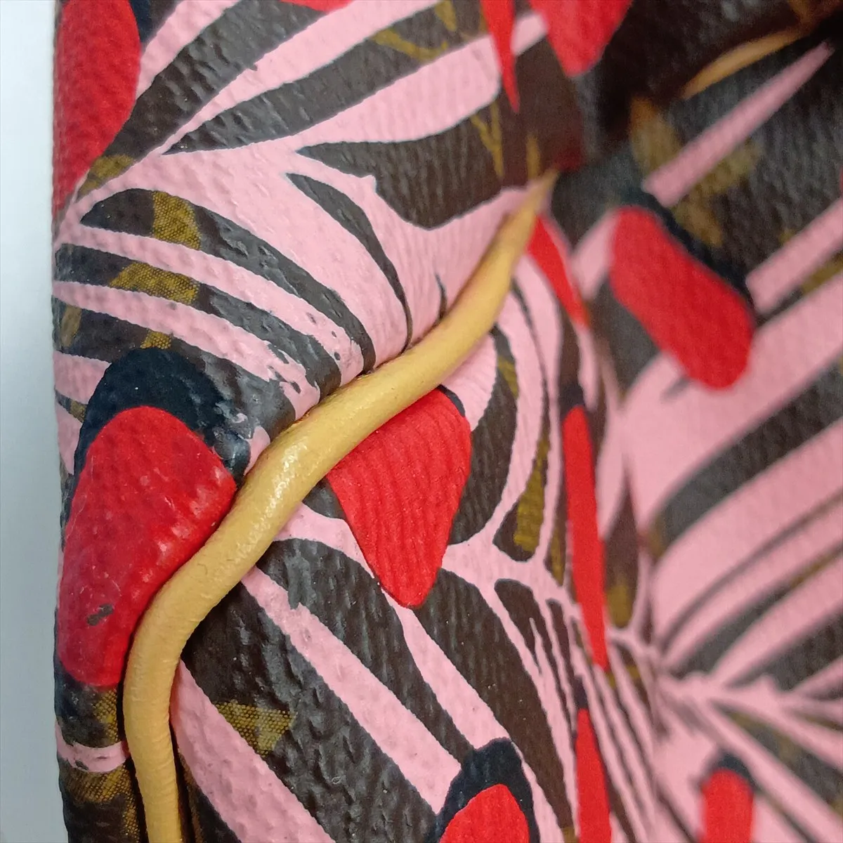 Monogram Jungle Dot Keepall Bandoulière 50 M41417 Brown x Red — view 12