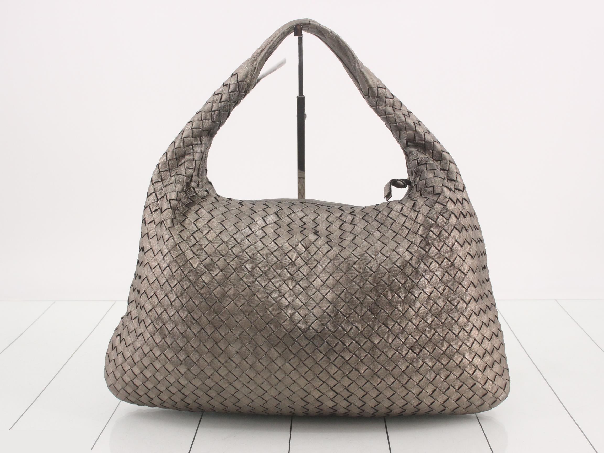 Intrecciato (bag) / Handbag — view 2