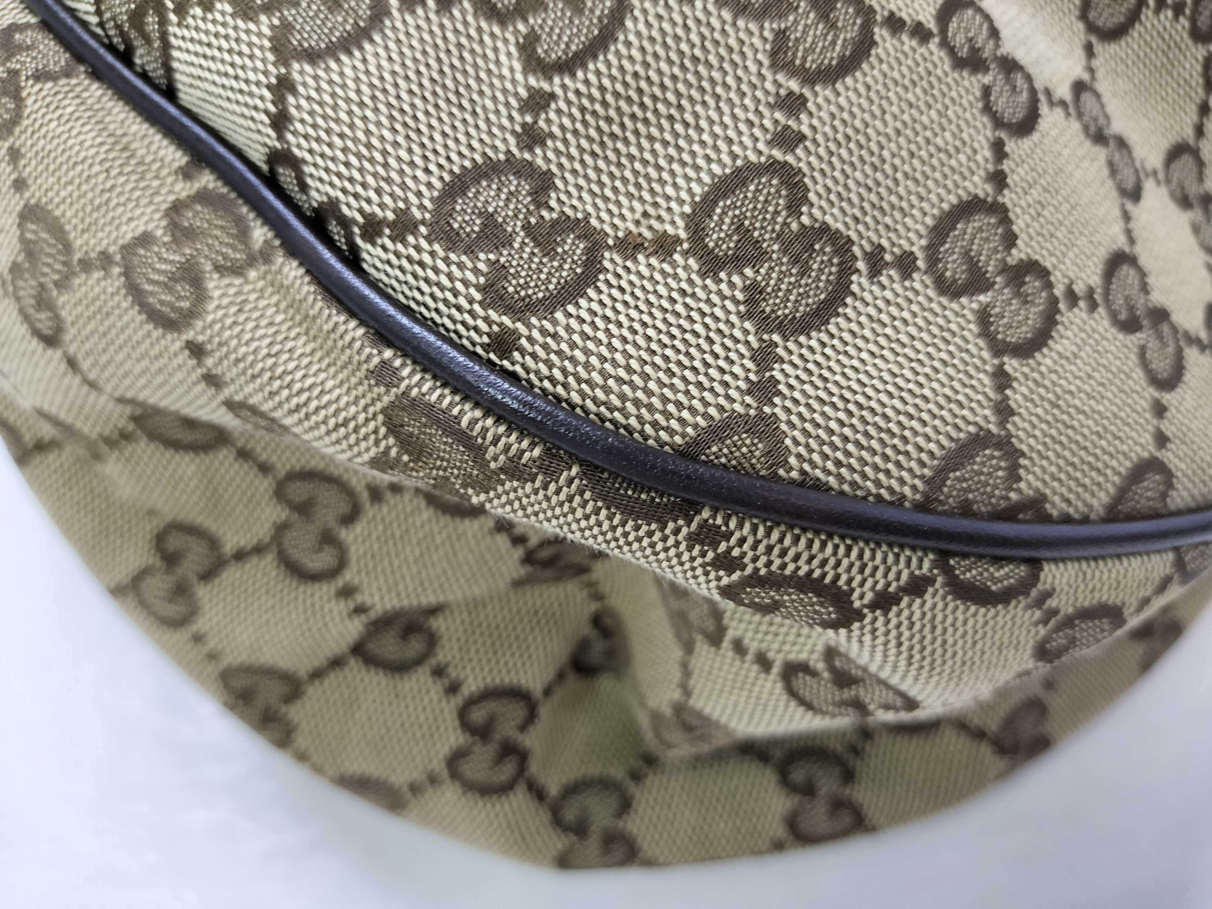 GG Canvas Gucci Handbag Shoulder Bag — view 7