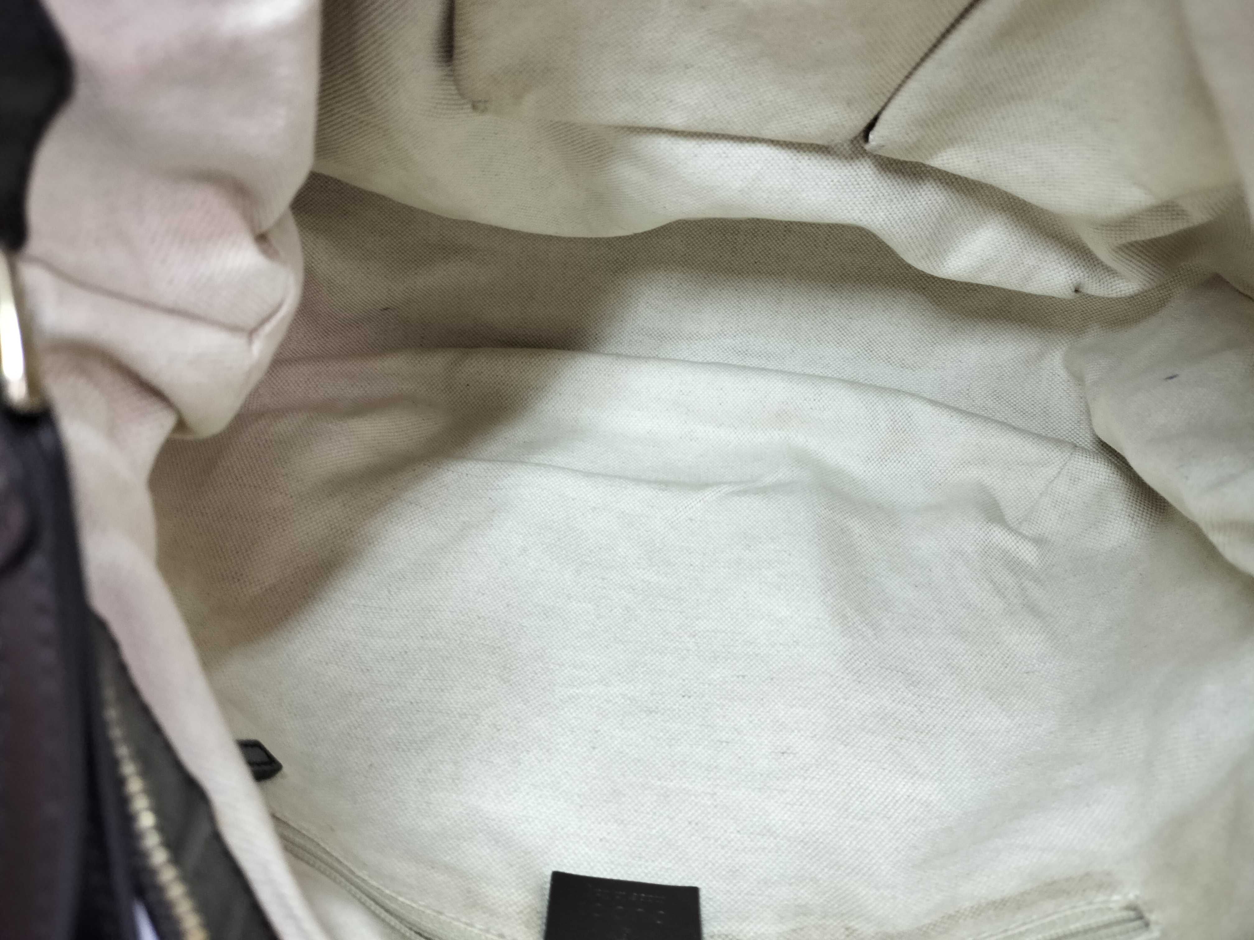 GG Canvas Gucci Handbag Shoulder Bag — view 8