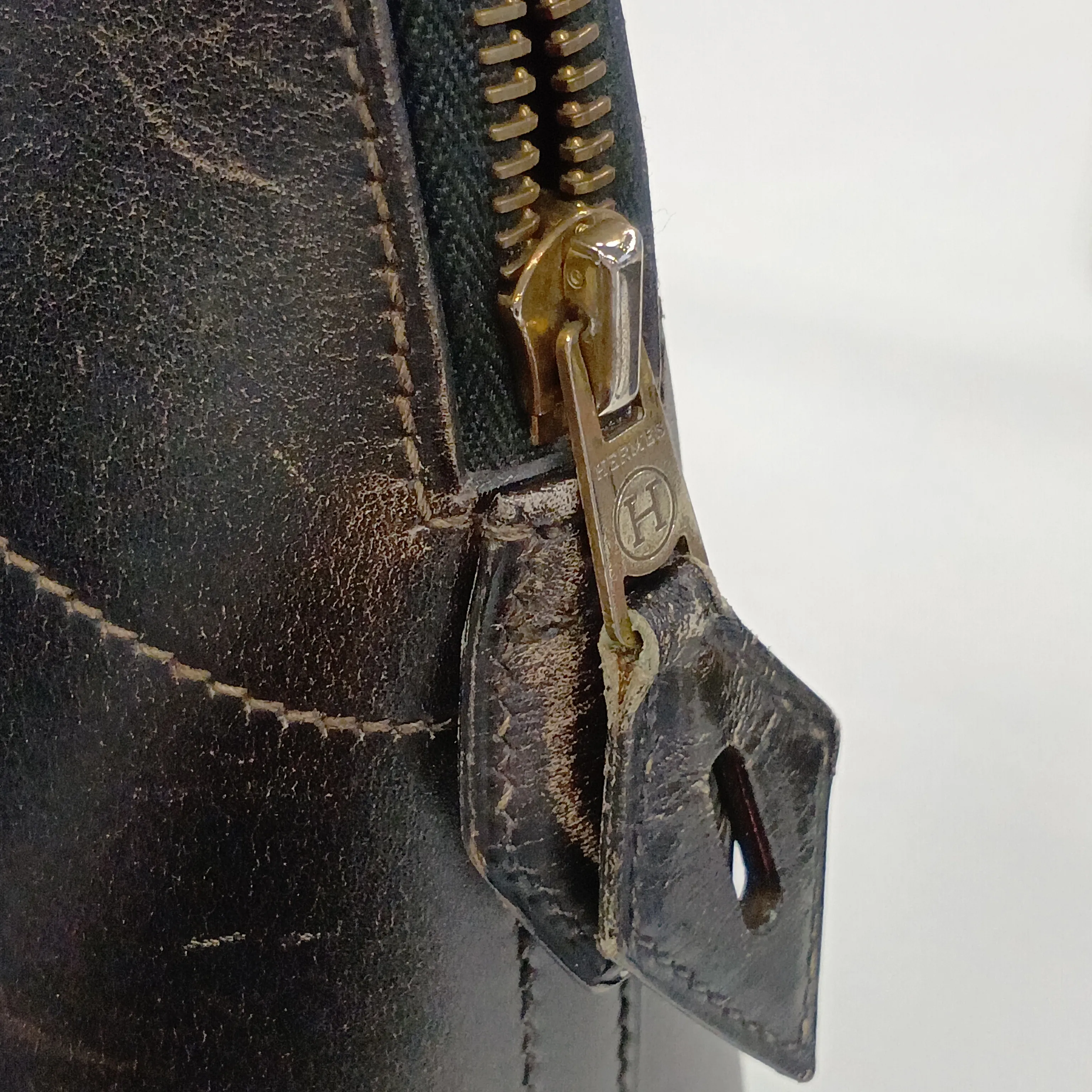 Bolide 31, Box Calf leather, Black, Gold hardware, faint engraving, — view 12