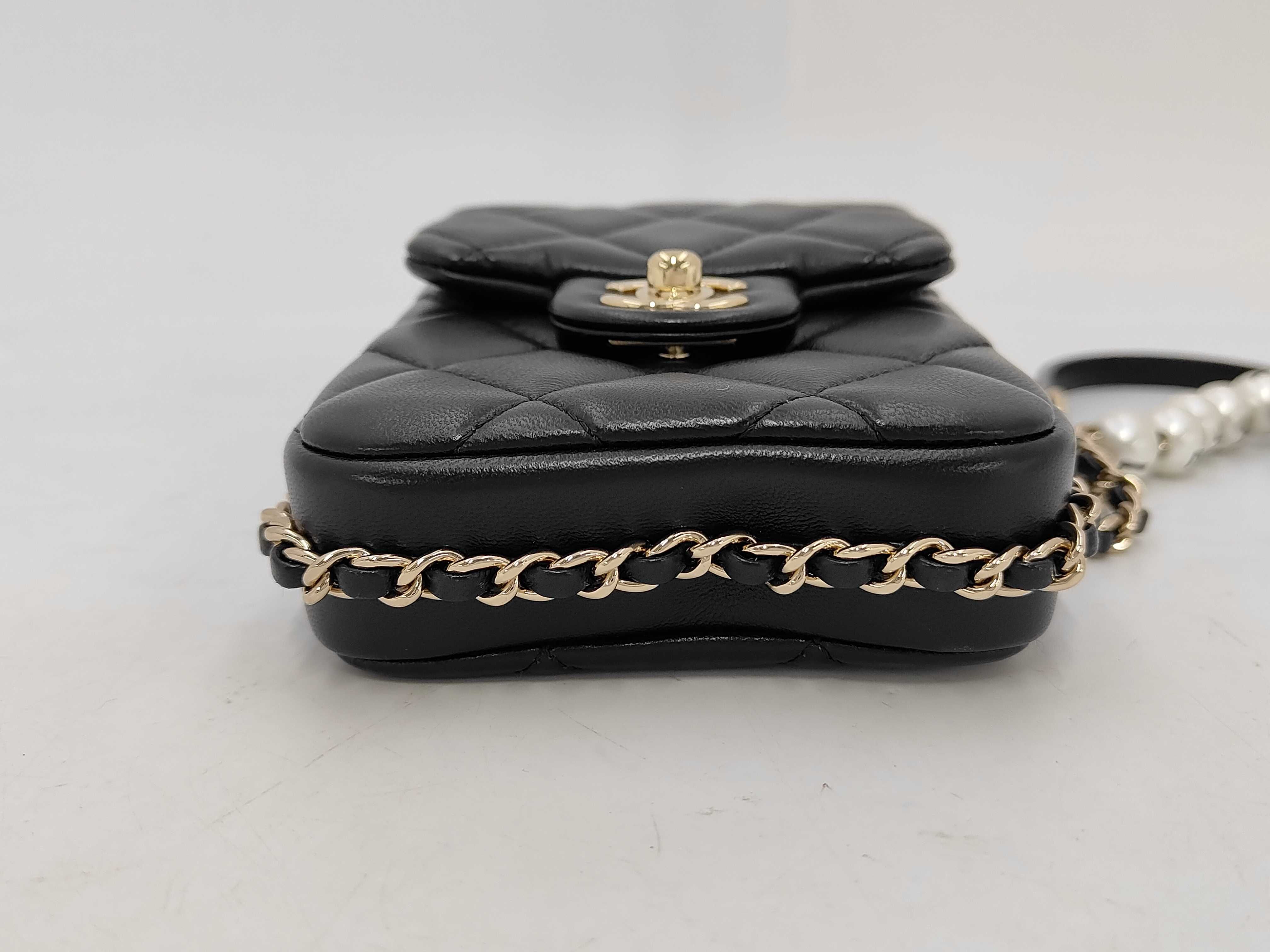 Matelassé Phone Pouch Smartphone Case Black Lambskin Chain Shoulder Bag with Gold Hardware — view 6