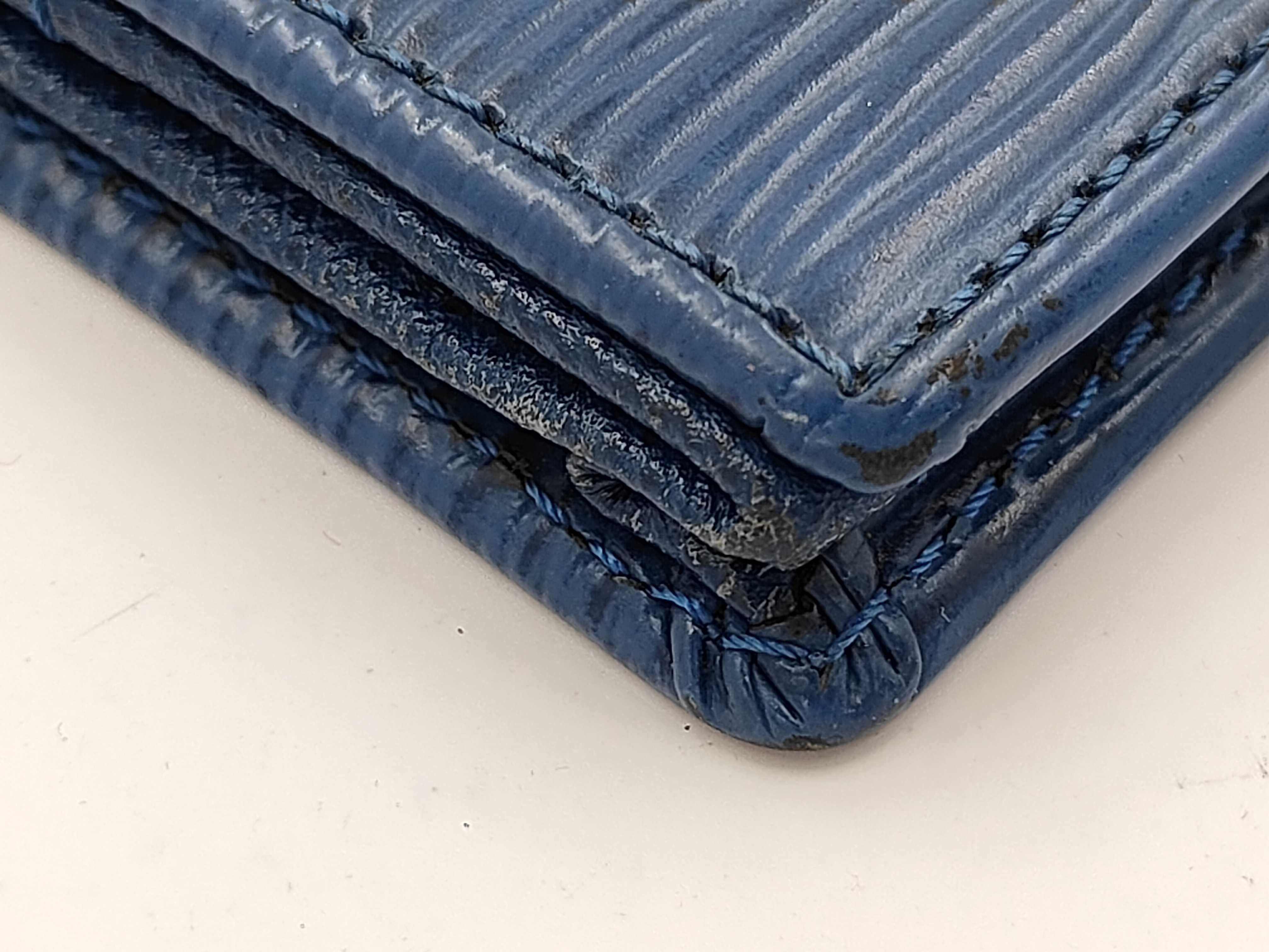 M63695 Epi Boite Toledo Blue Coin Case — view 3