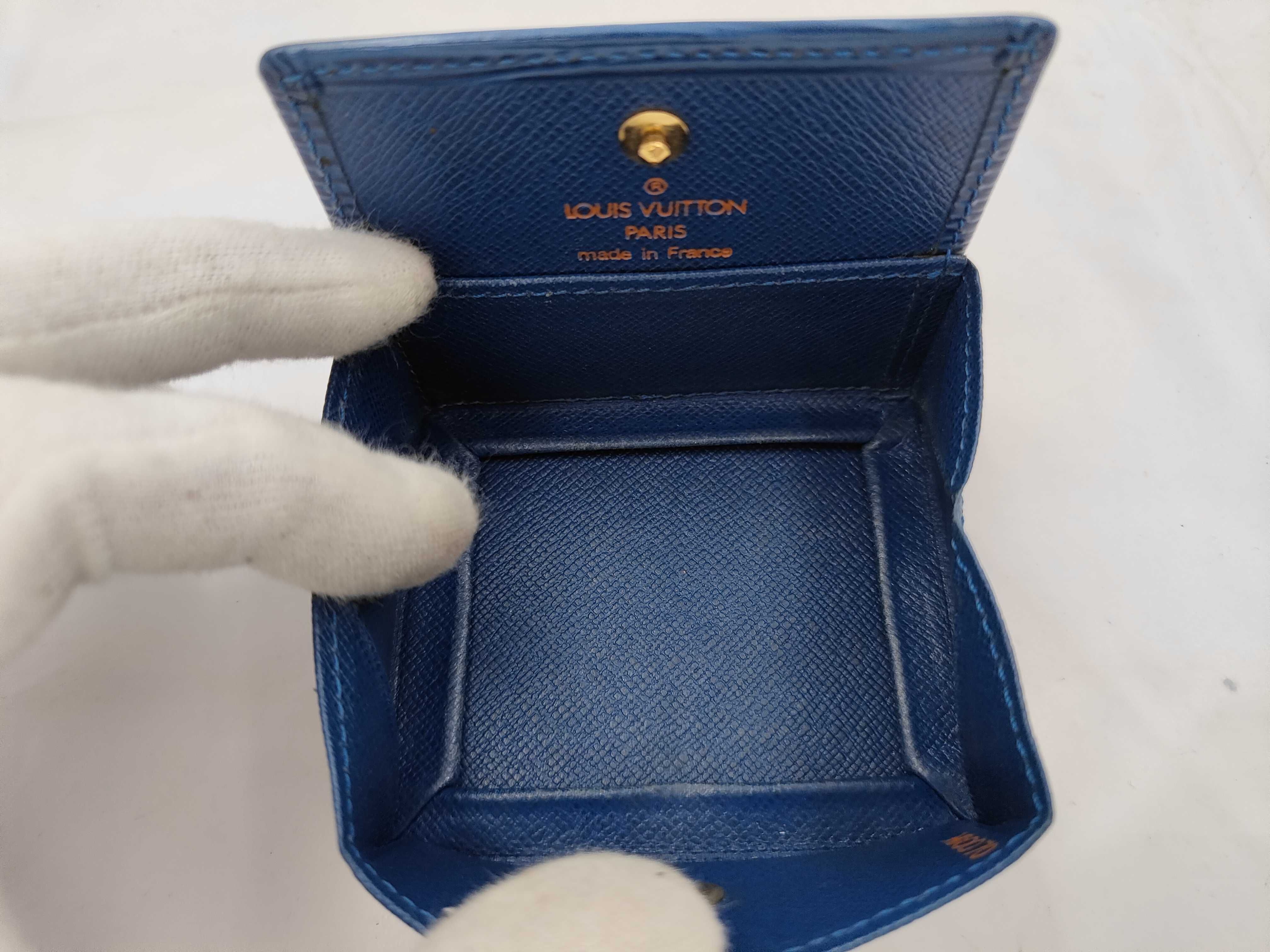 M63695 Epi Boite Toledo Blue Coin Case — view 4