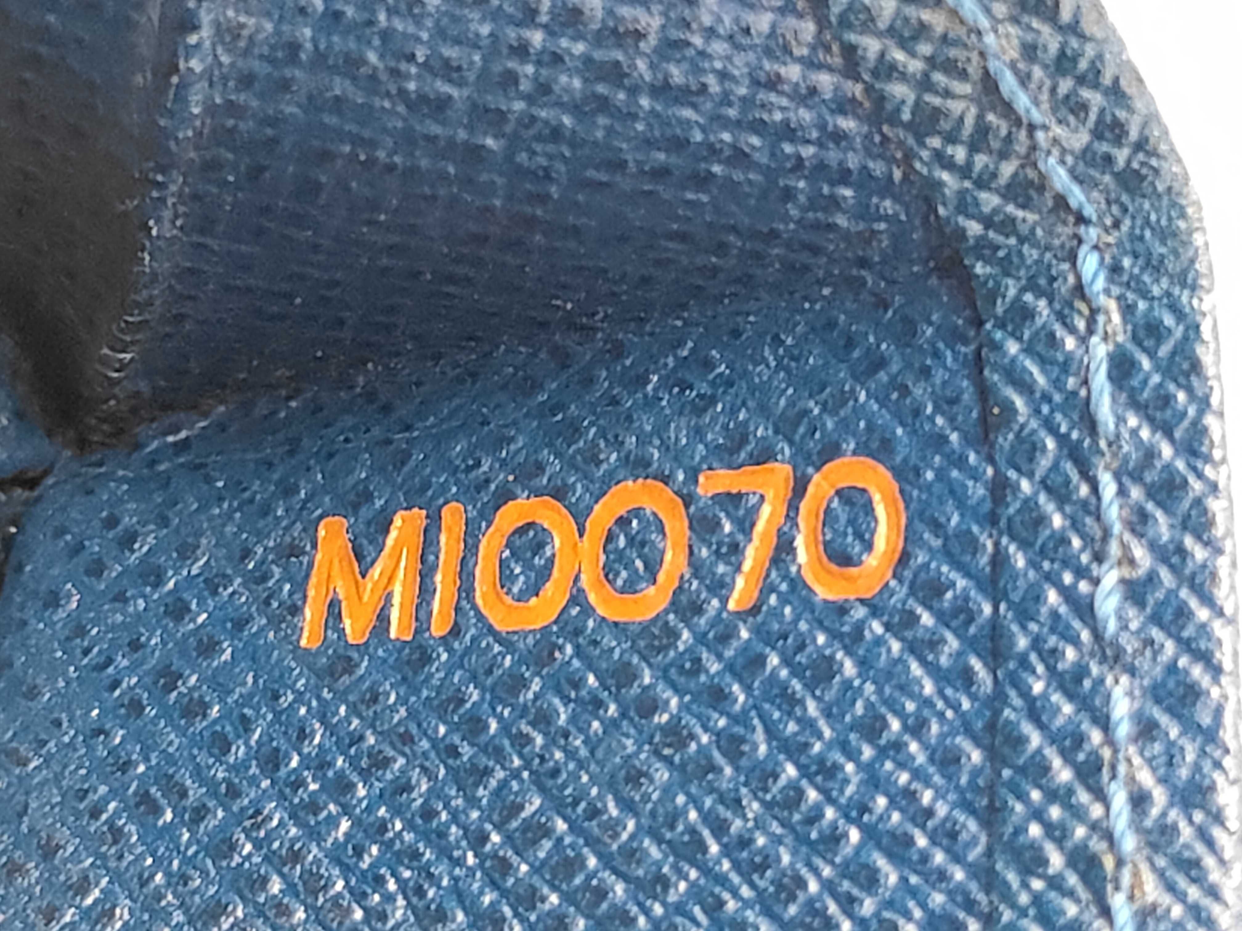 M63695 Epi Boite Toledo Blue Coin Case — view 6