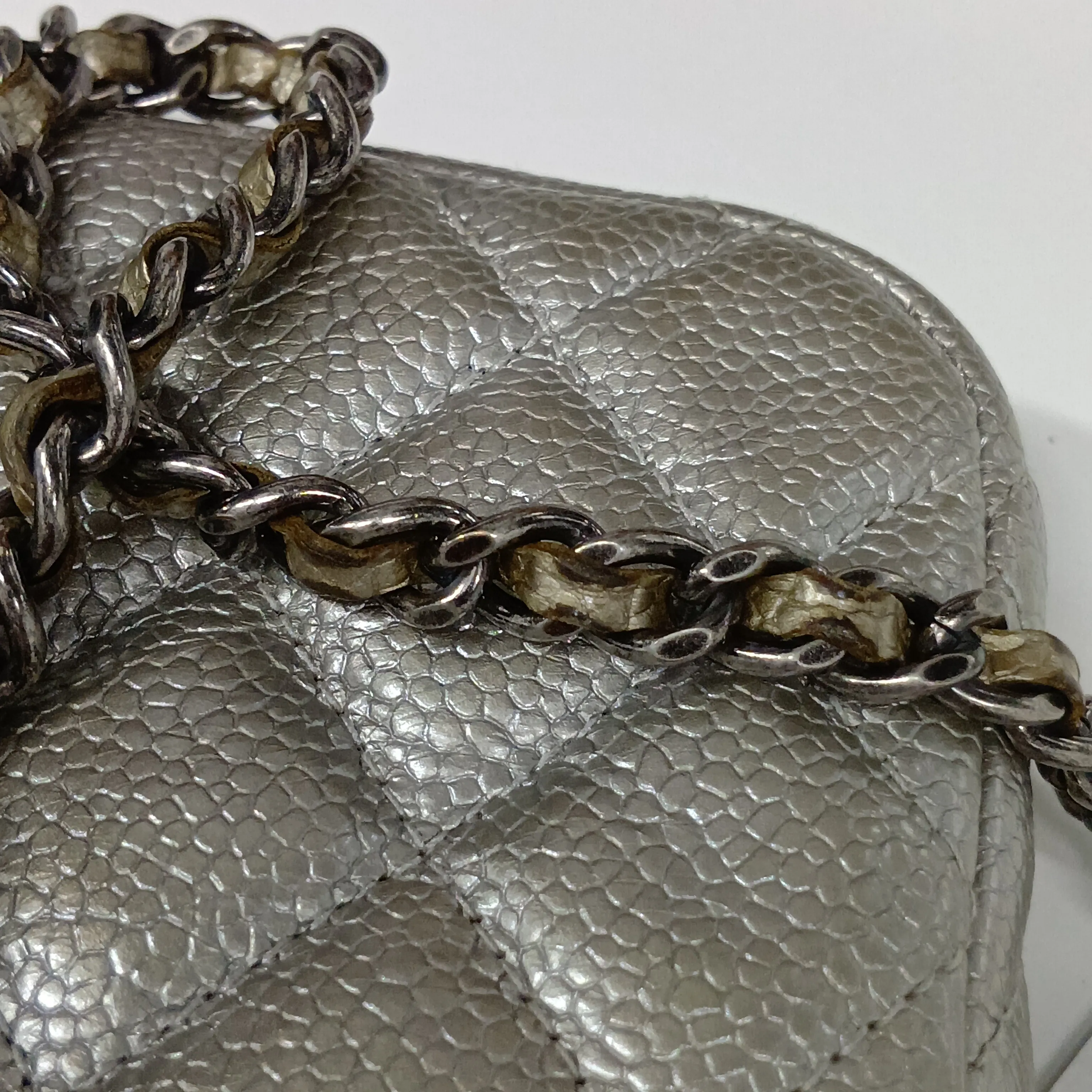 Matelassé Caviar Skin Chain Wallet, Silver, Silver Hardware, 23644505, Serial Number 23 — view 11