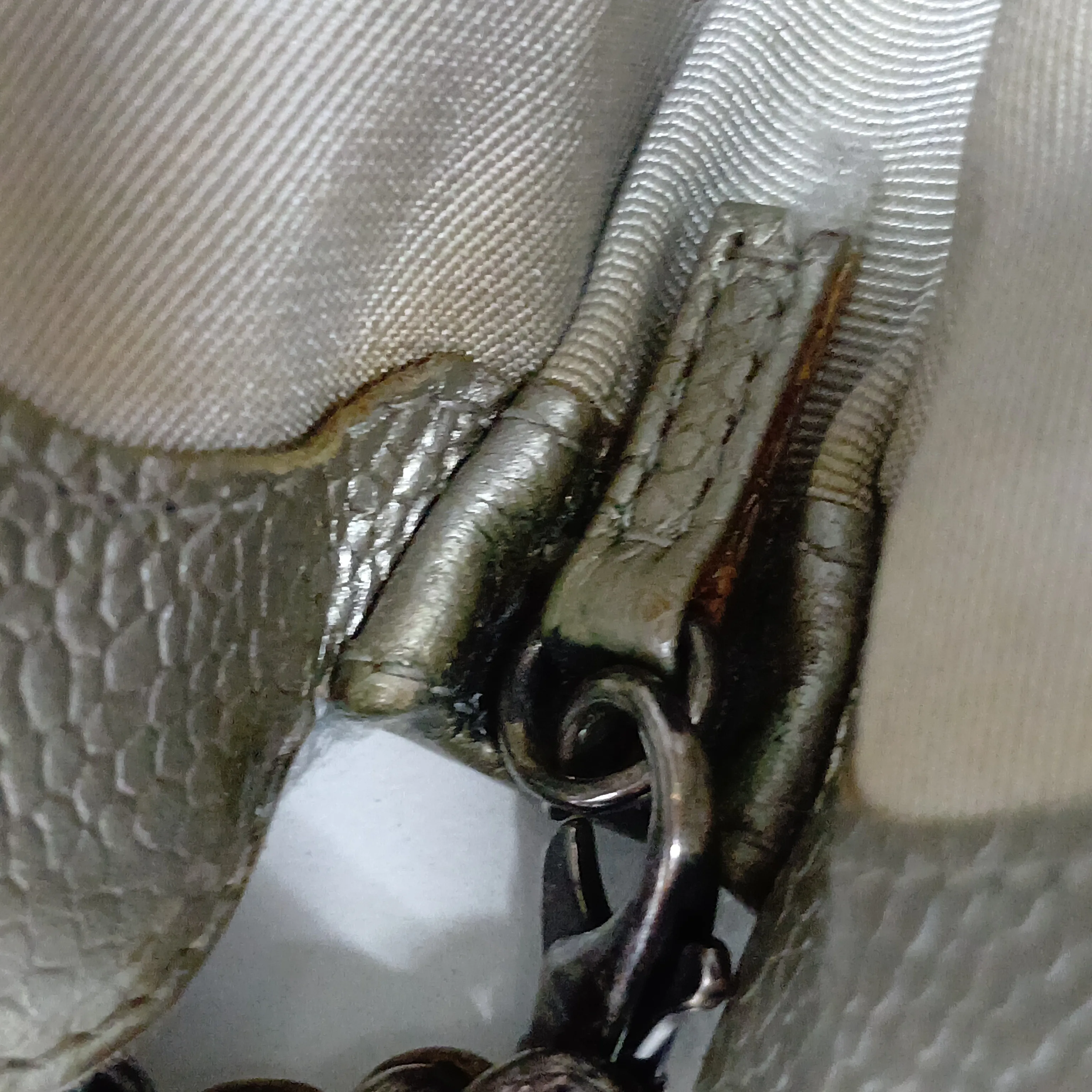 Matelassé Caviar Skin Chain Wallet, Silver, Silver Hardware, 23644505, Serial Number 23 — view 14