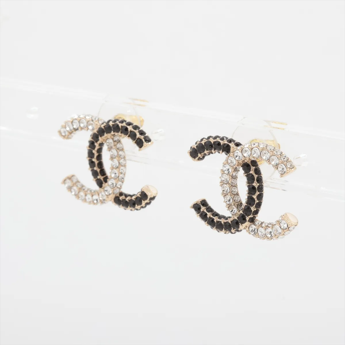 Coco Mark B23K Earrings (Pair) GP x Rhinestone Black x Gold — view 3