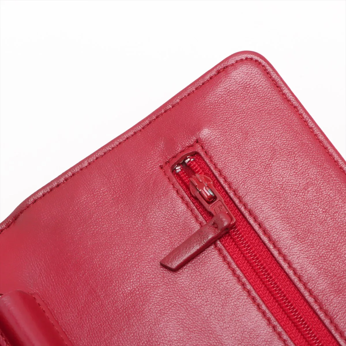 Camellia Leather Chain Wallet Red Silver Hardware 19067060 No. 19 — view 13