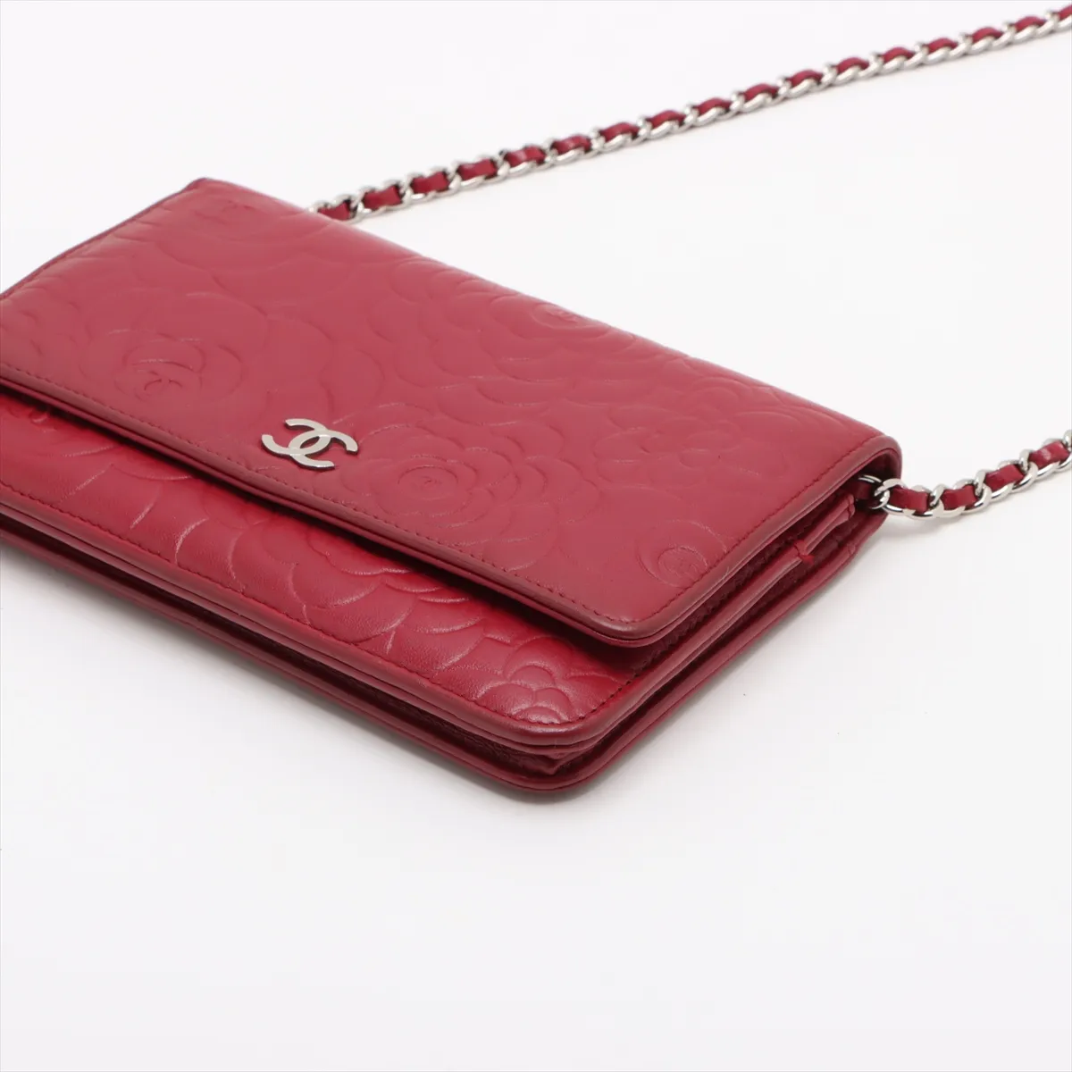 Camellia Leather Chain Wallet Red Silver Hardware 19067060 No. 19 — view 3