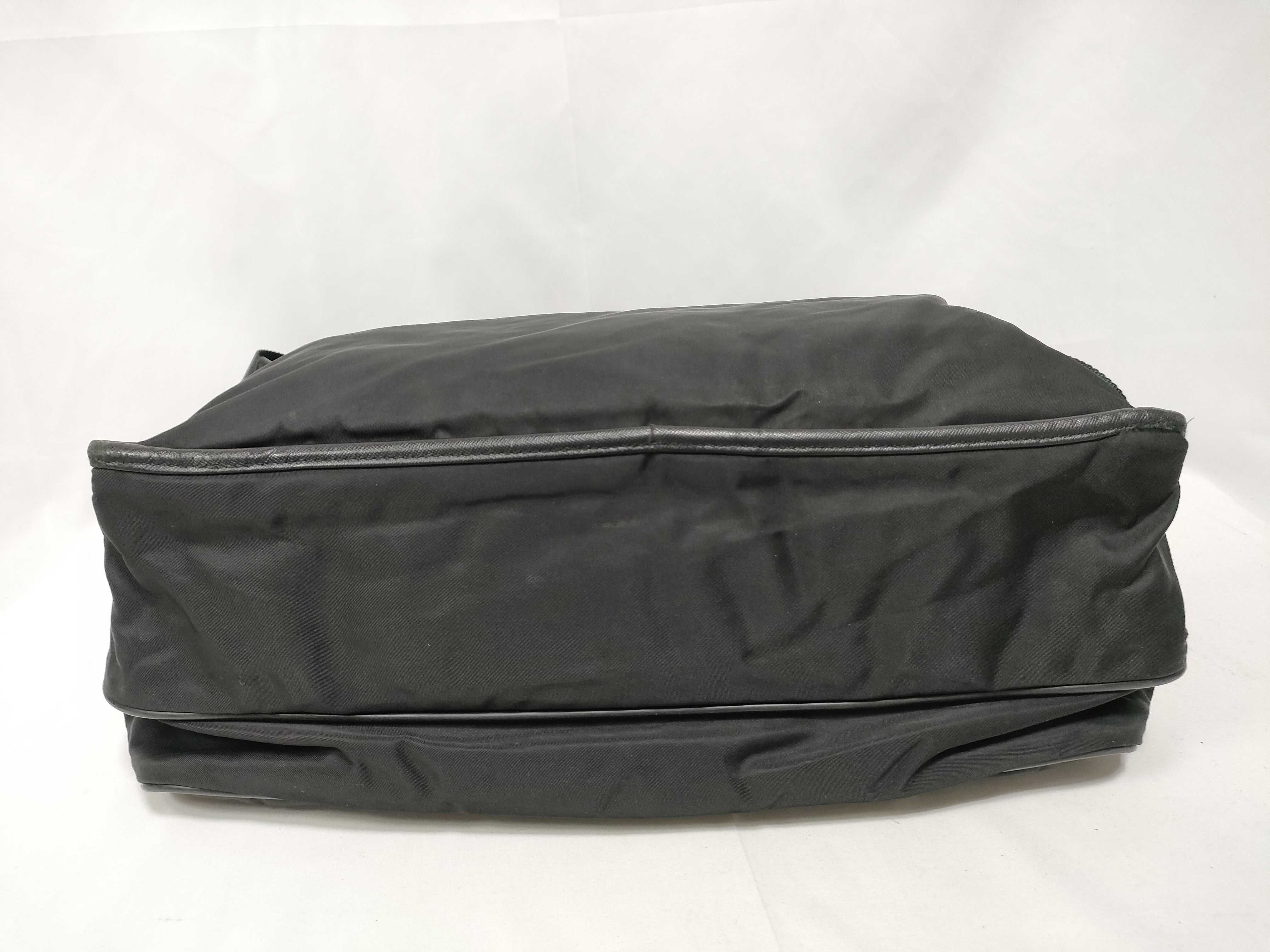 nylon shoulder bag — view 3