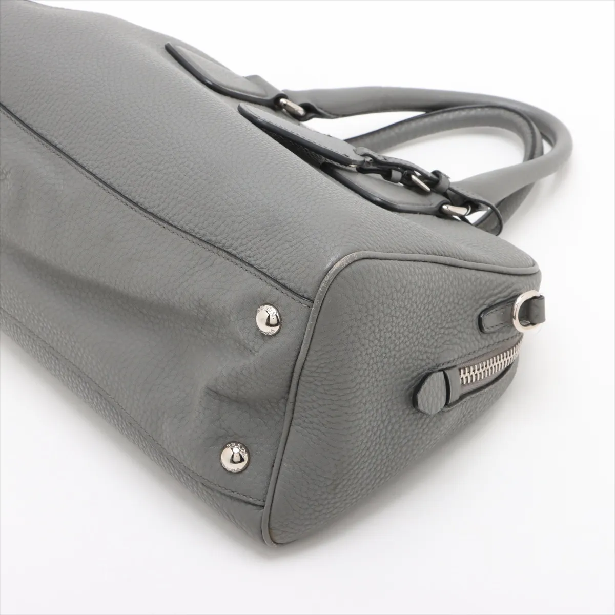 Vitello Dino Leather 2WAY Handbag Gray Cadena Unlocking Problem — view 3
