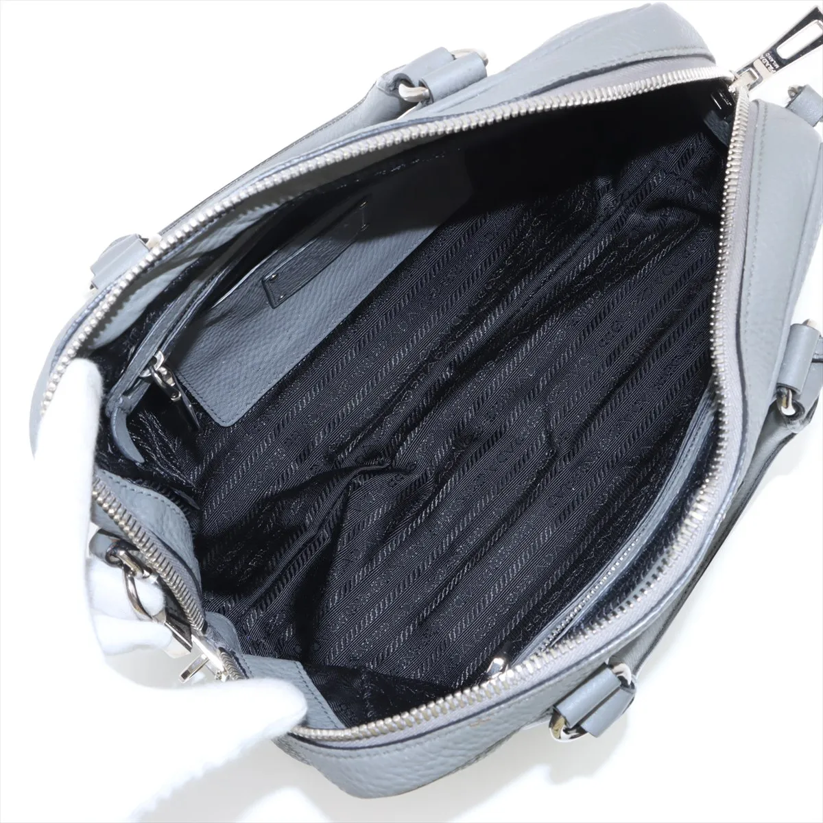 Vitello Dino Leather 2WAY Handbag Gray Cadena Unlocking Problem — view 8