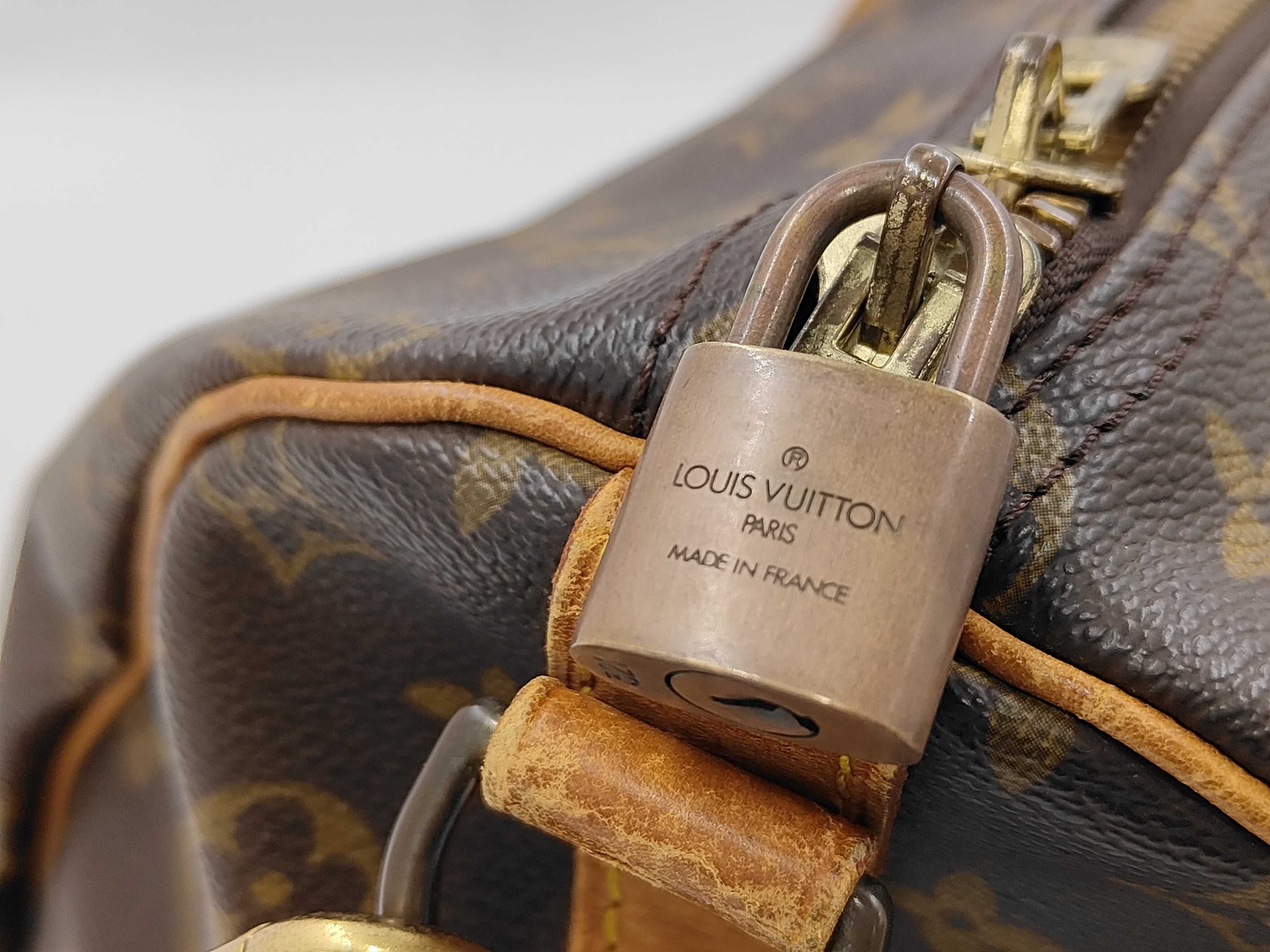 Monogram LV Bandoulière Boston Bag — view 10