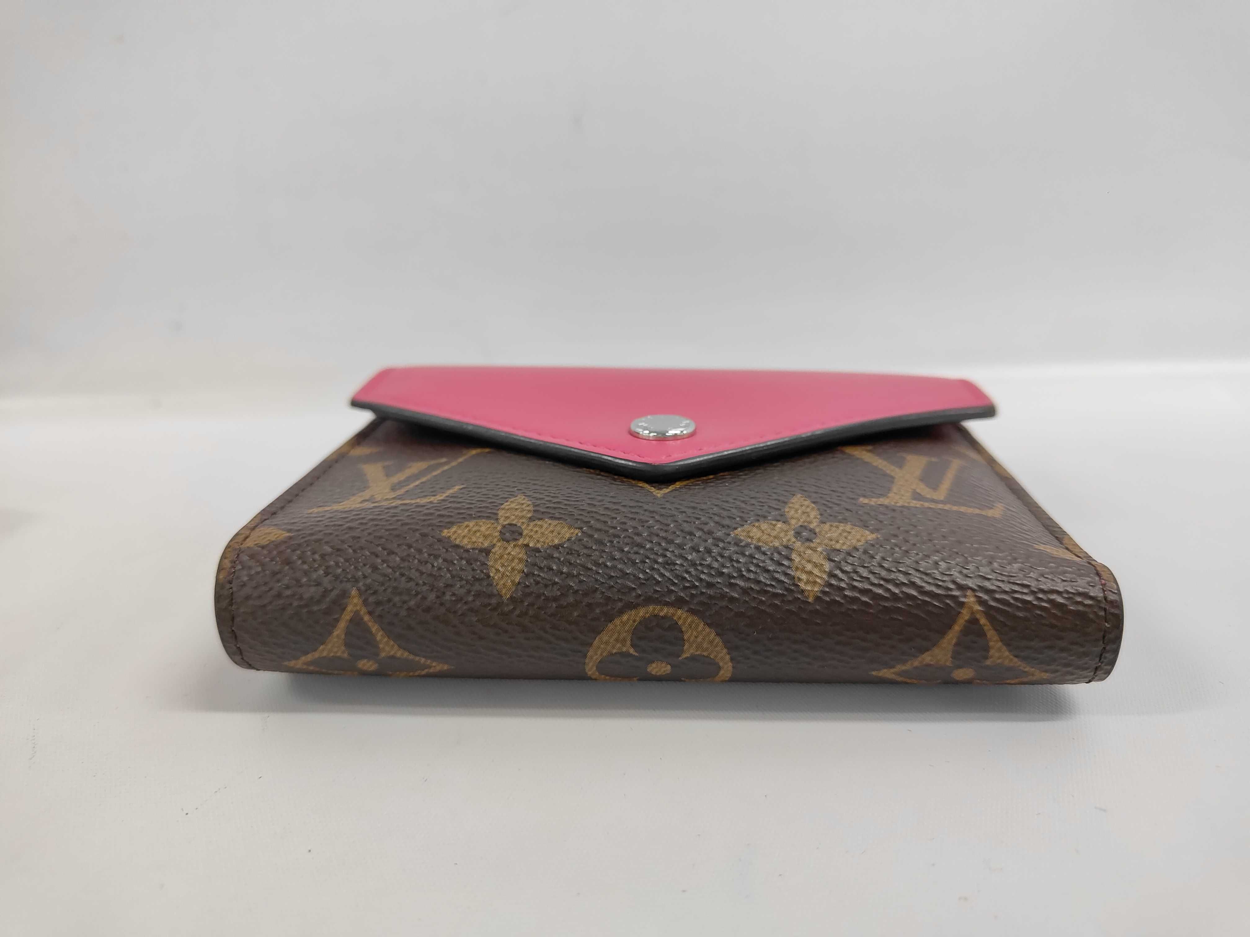 Monogram Portefeuille Victorine M12392. Accessories: Box, dust bag, wallet. — view 4