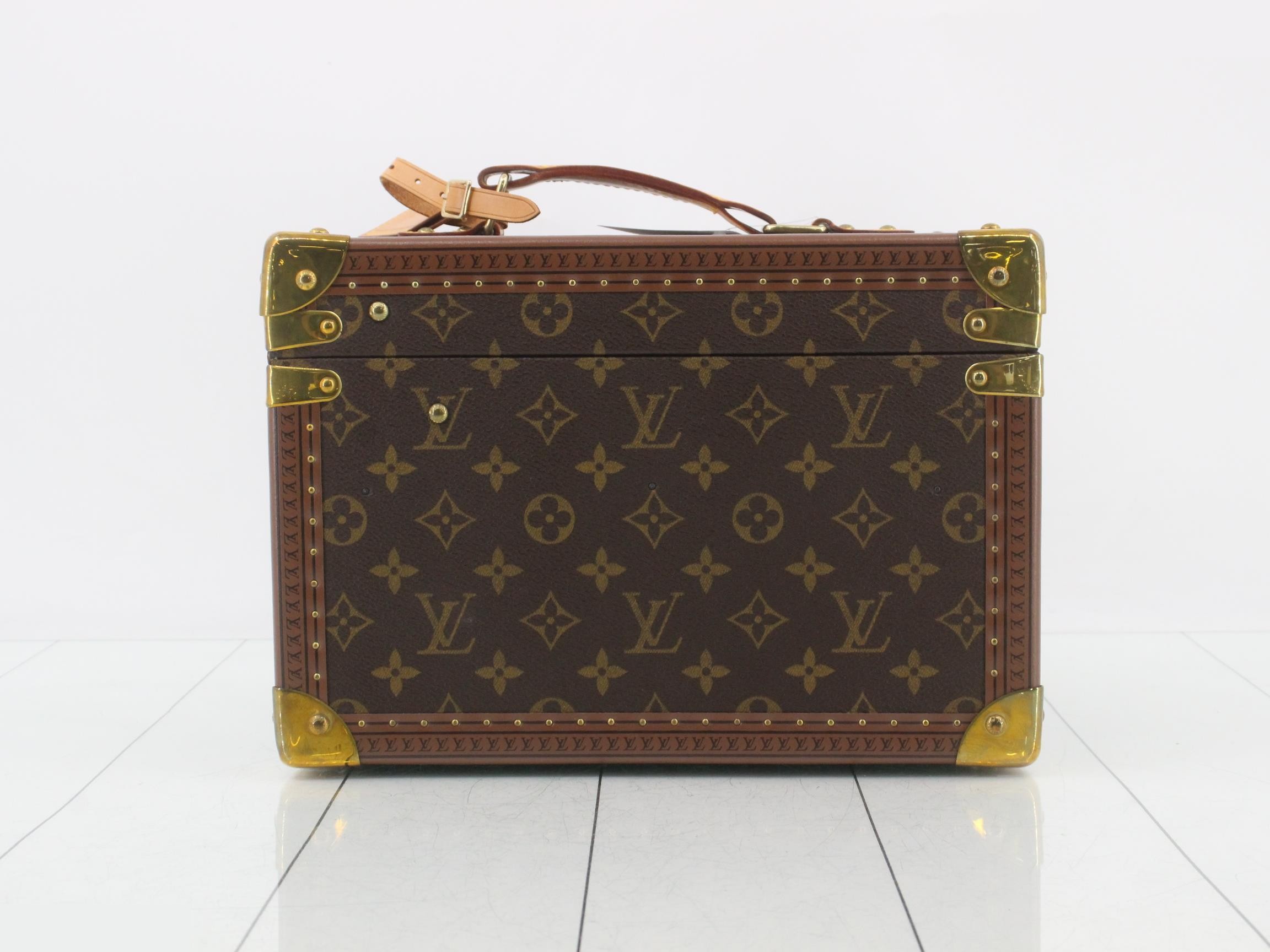 Boîte Flacon Cosmetic Case — view 4