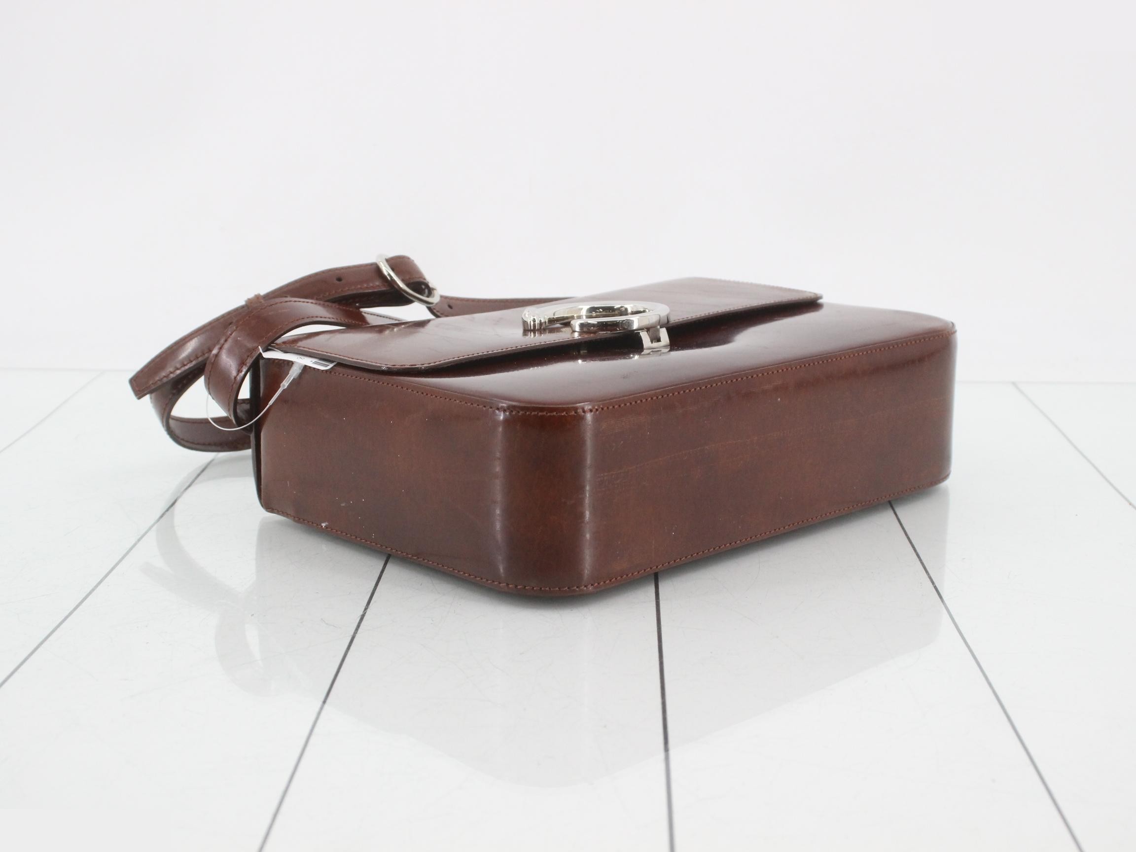 leather — view 5