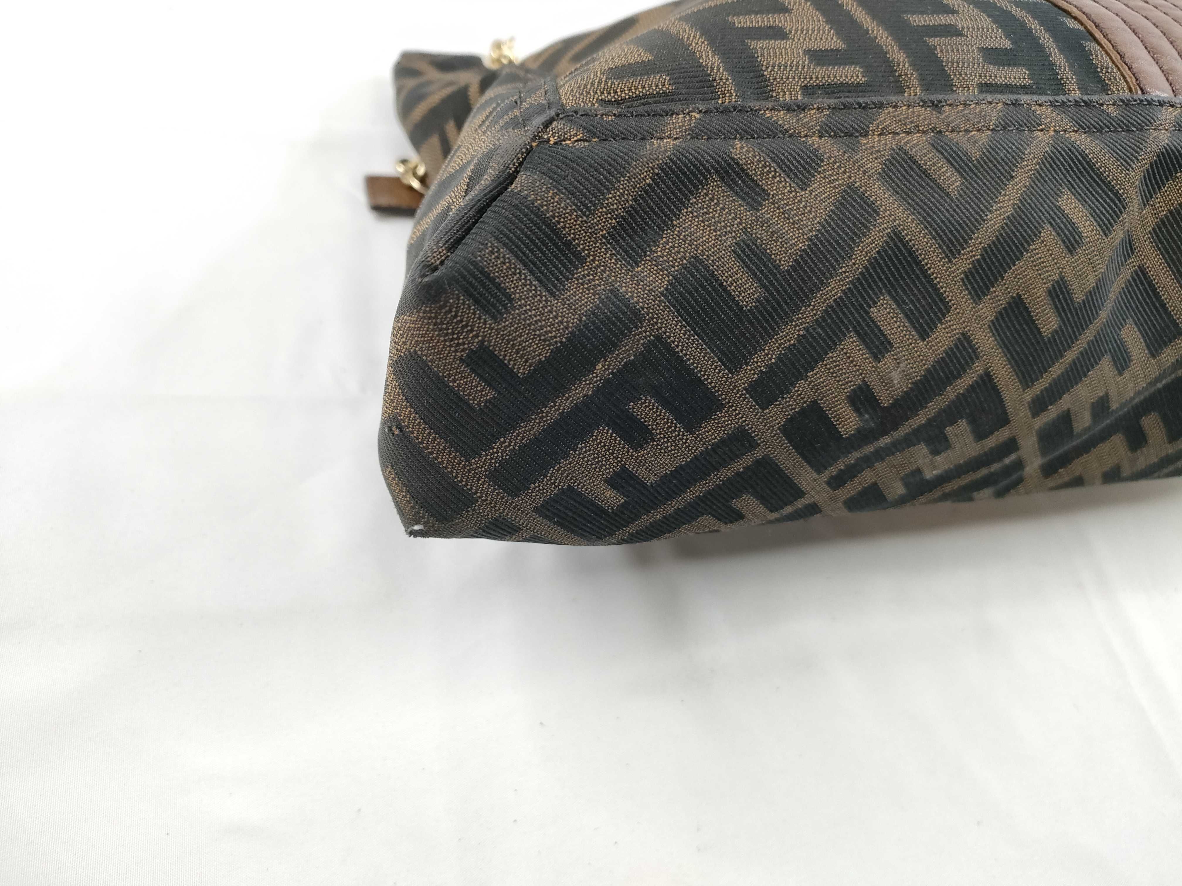 Zucca pattern DU- Zucca Canvas Chain Shoulder Bag Brown 8BT143 Shoulder bag — view 3