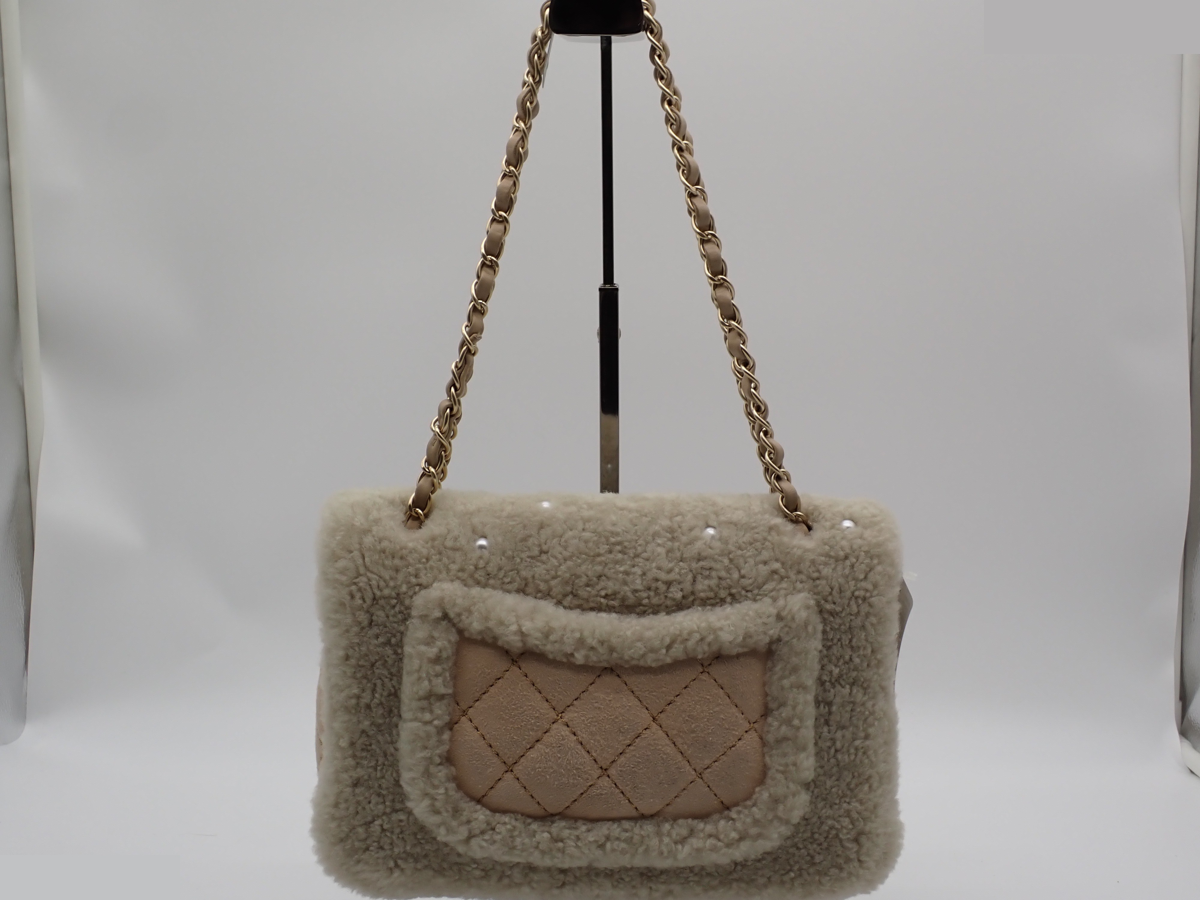 Mouton Embroidery Shoulder Bag — view 2