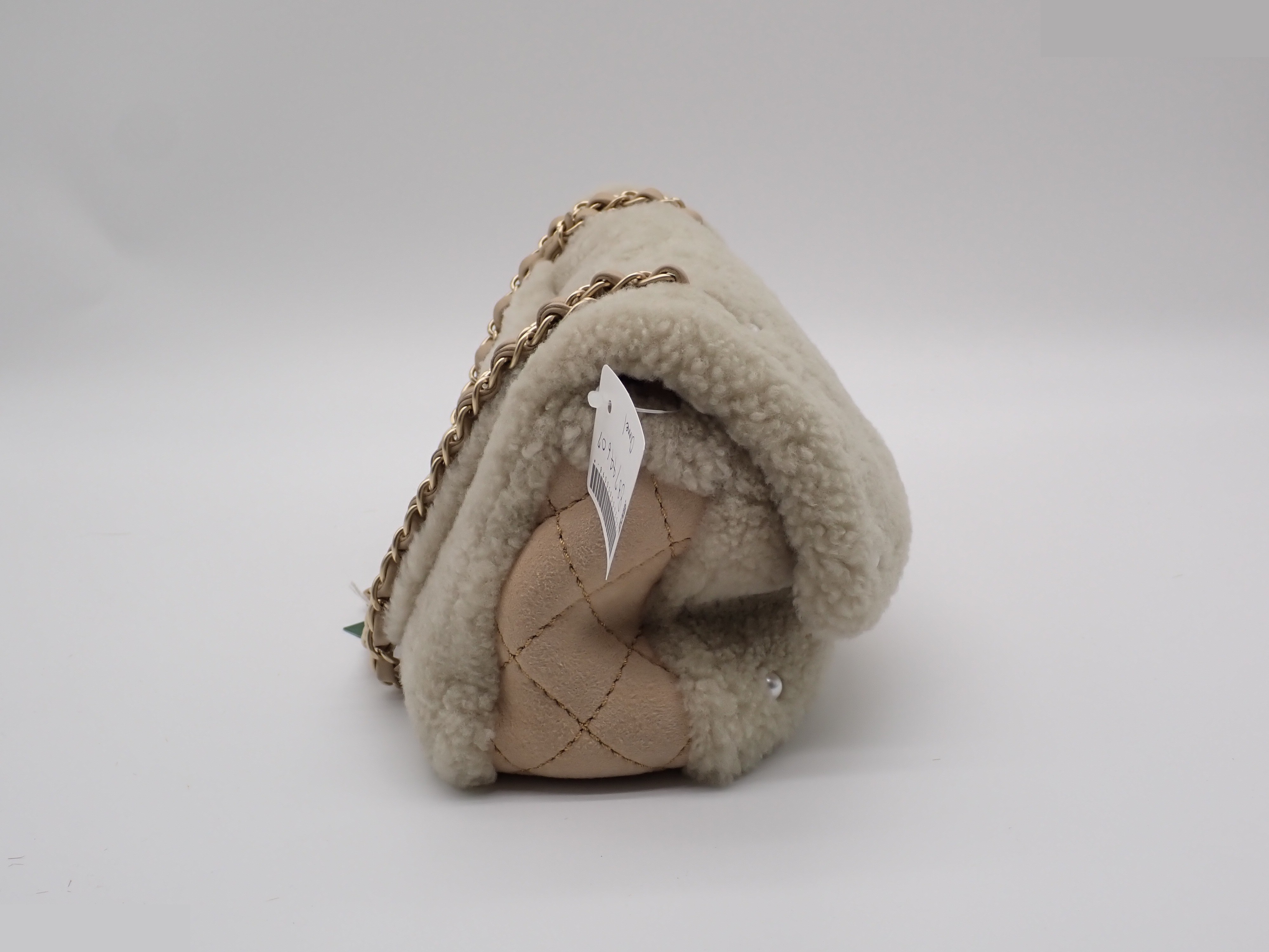 Mouton Embroidery Shoulder Bag — view 4