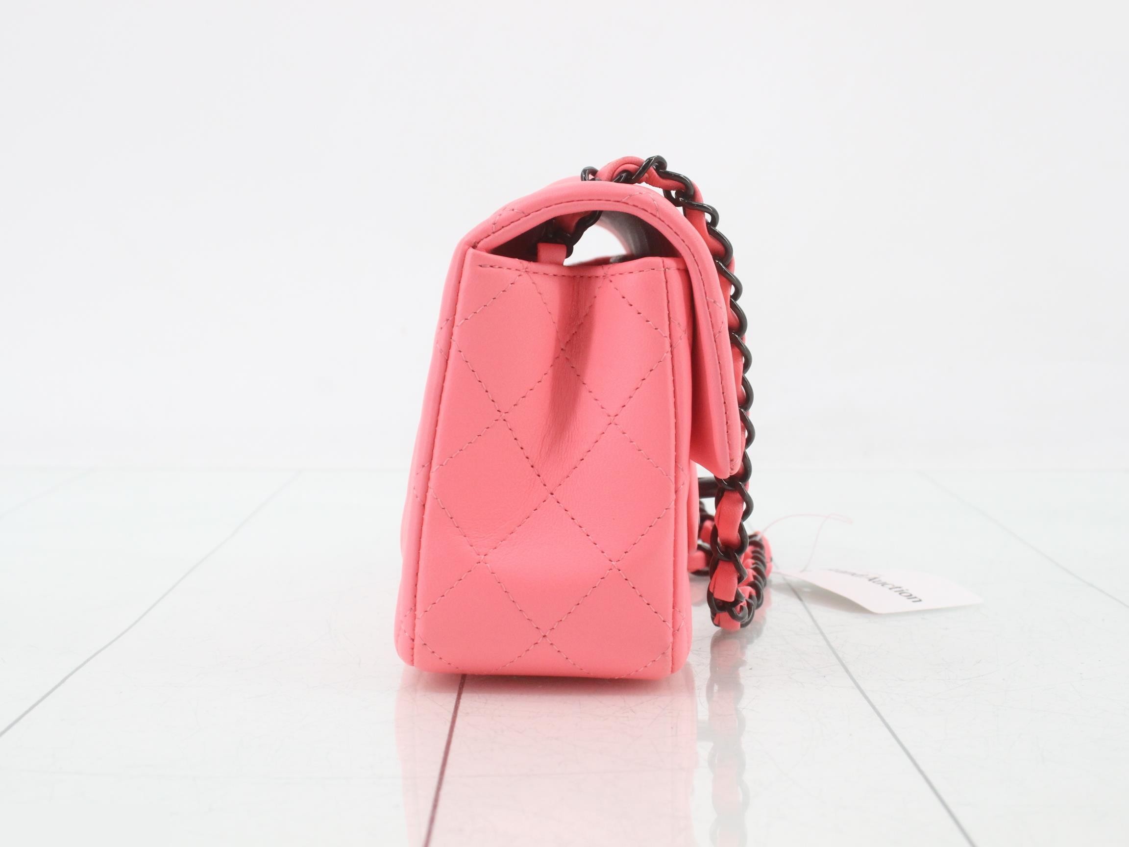 Matelassé (bag) - Shoulder bag — view 4