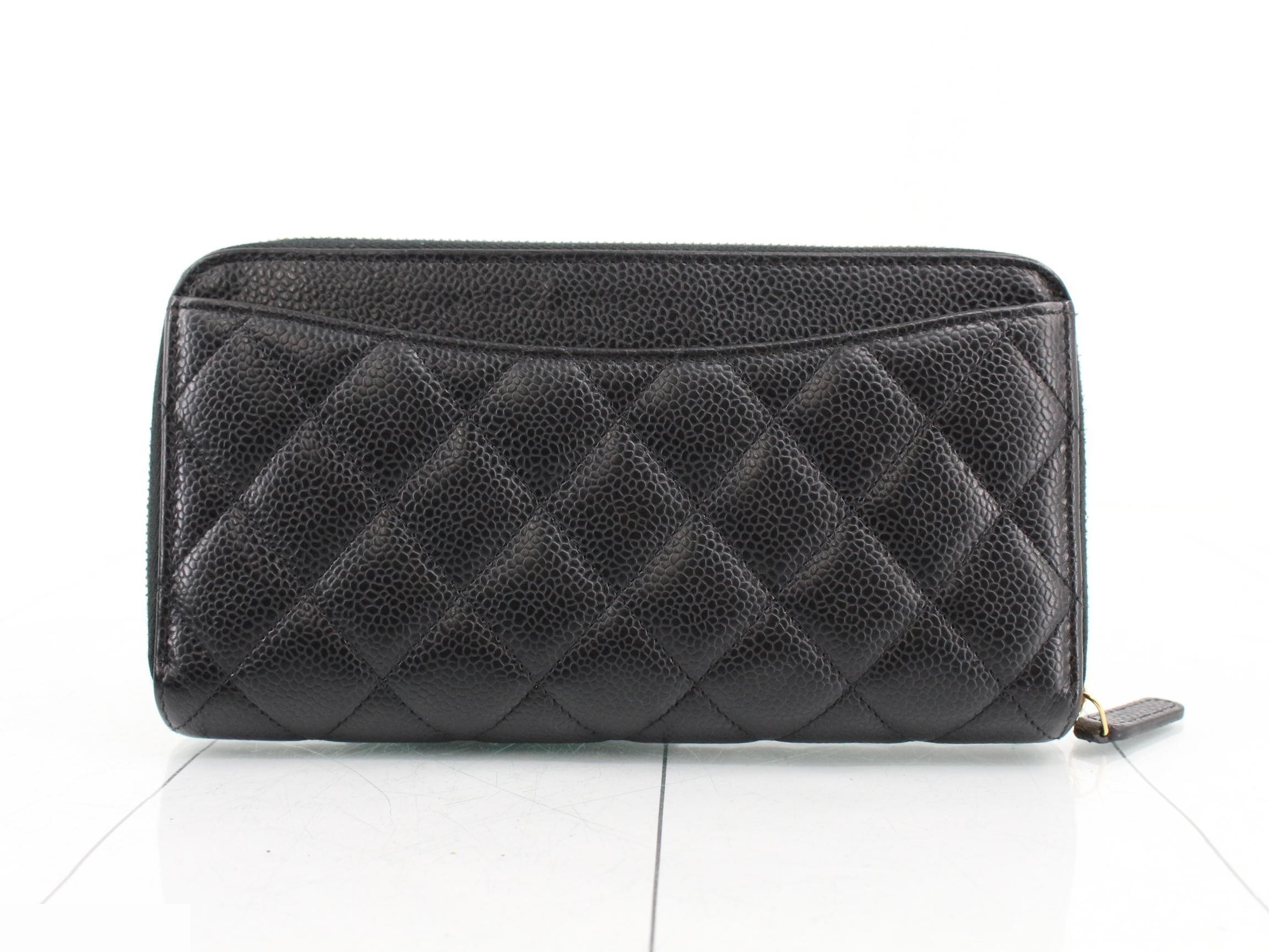 Caviar leather wallet, black, serial number 31. — view 2