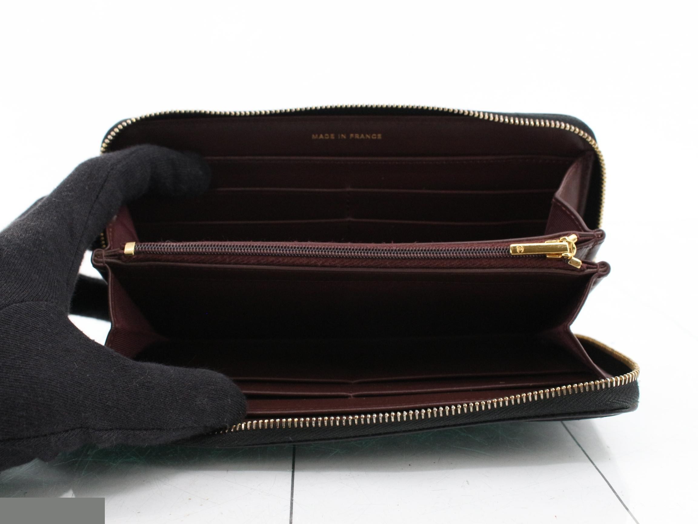 Caviar leather wallet, black, serial number 31. — view 4