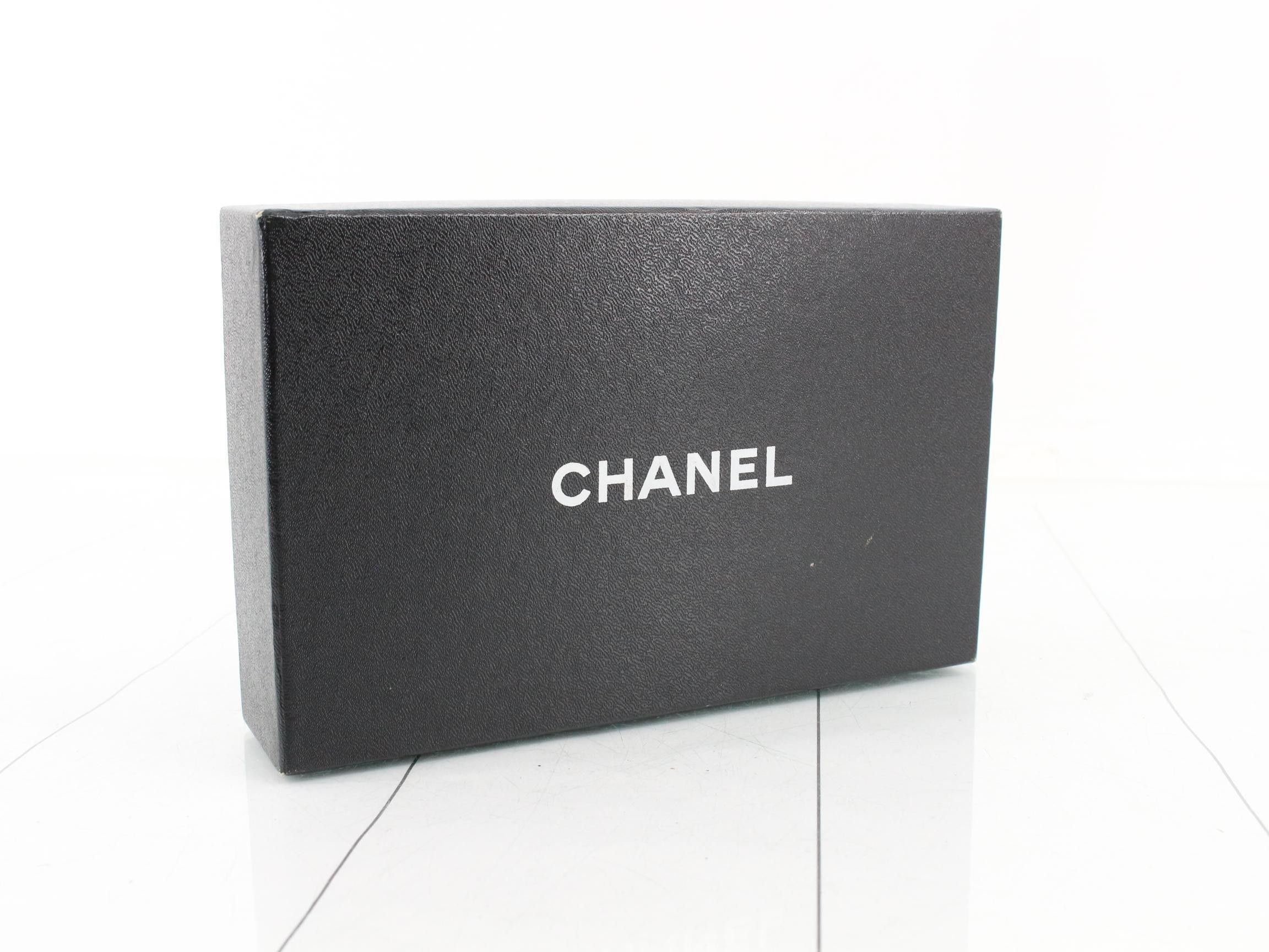 Caviar leather wallet, black, serial number 31. — view 5