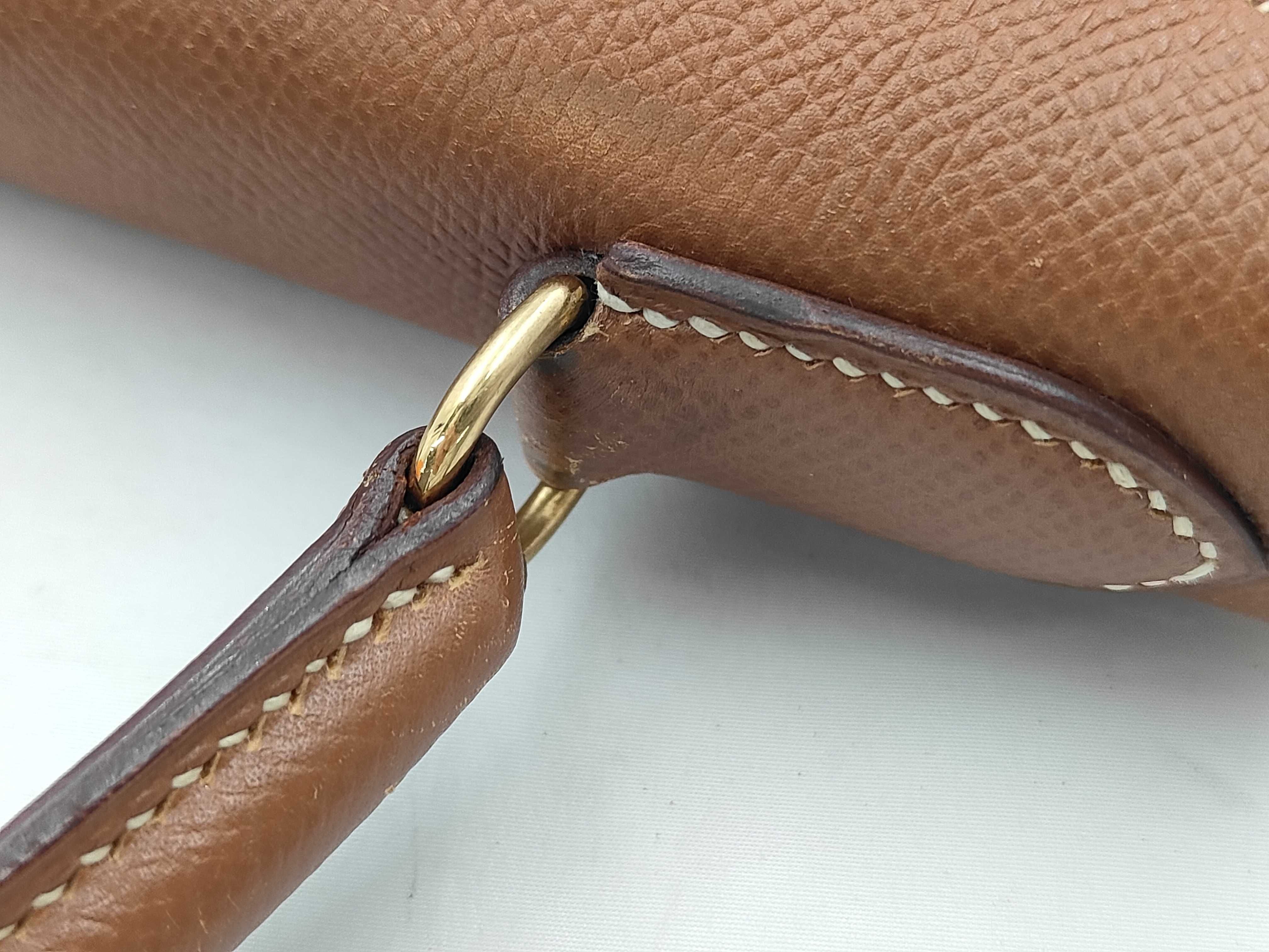 Kelly 28, external stitching, Courchevel leather, gold hardware, V stamp, handbag — view 5