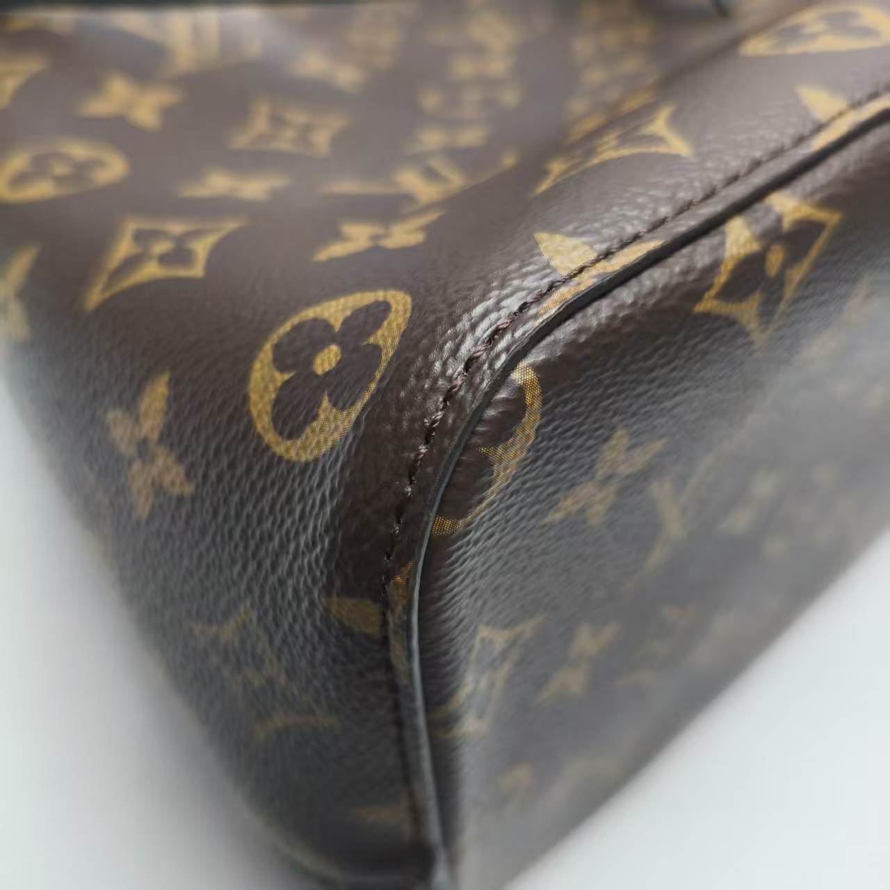 【*Shipped from: China*】LOUIS VUITTON NeoNoe PU Shoulder Bag — view 6