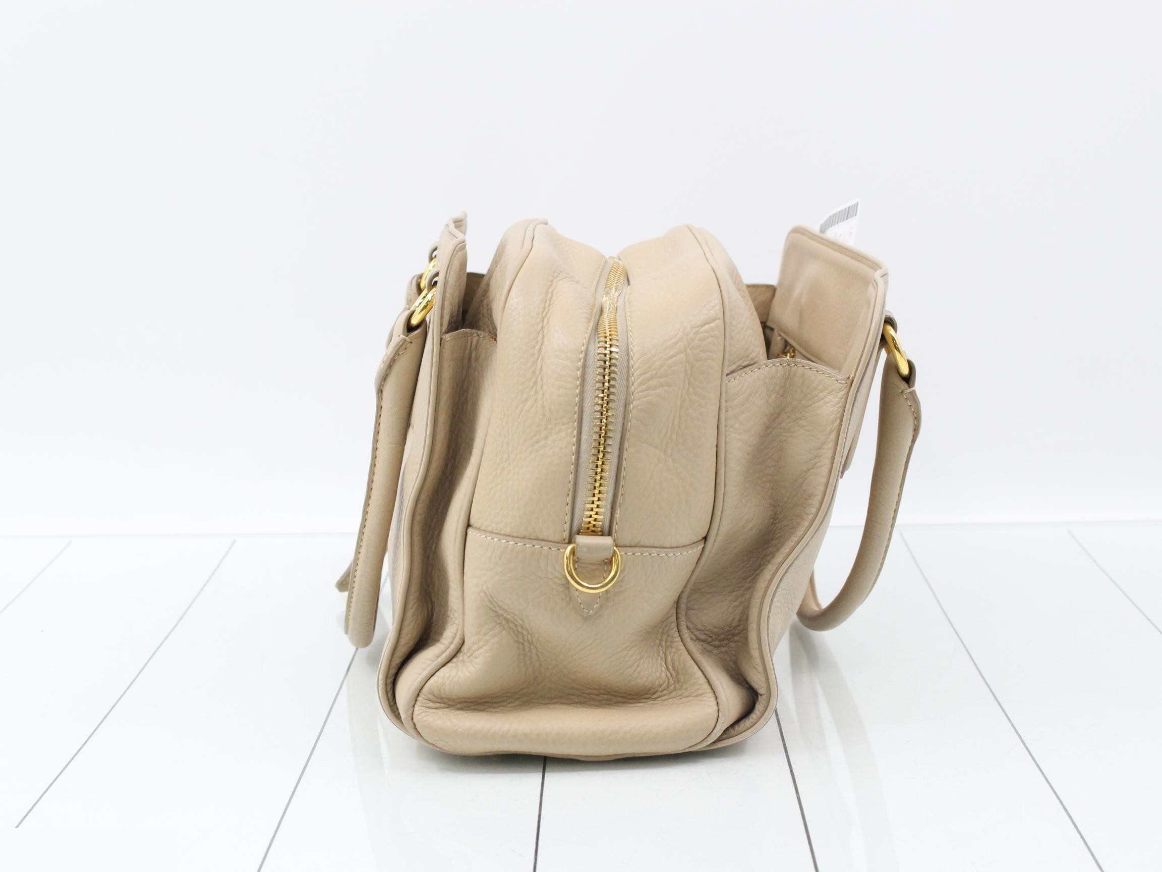 Vitello Daino handbag with padlock and key — view 3