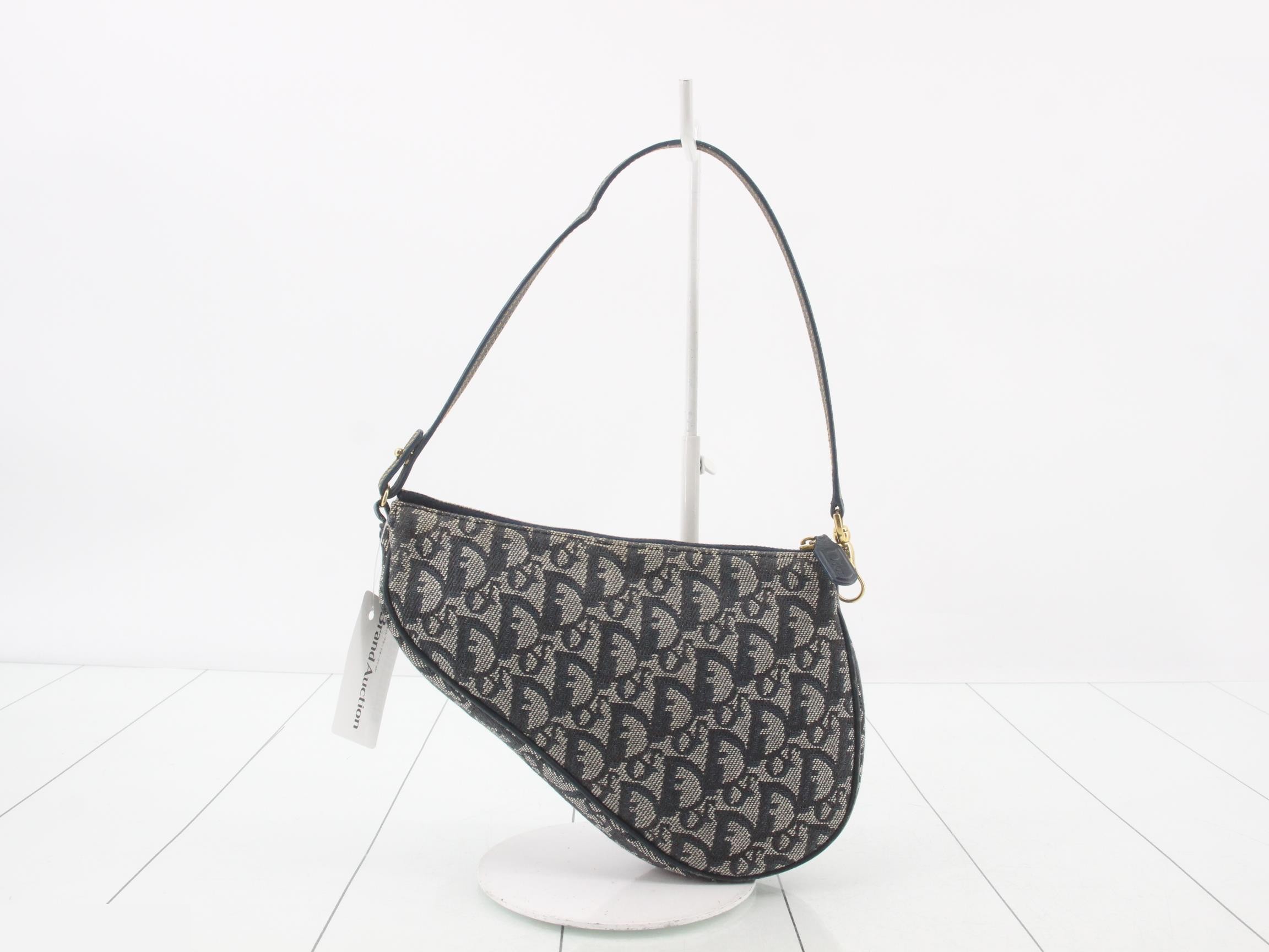 Trotter Saddle Bag Handbag Shoulder Bag — view 2
