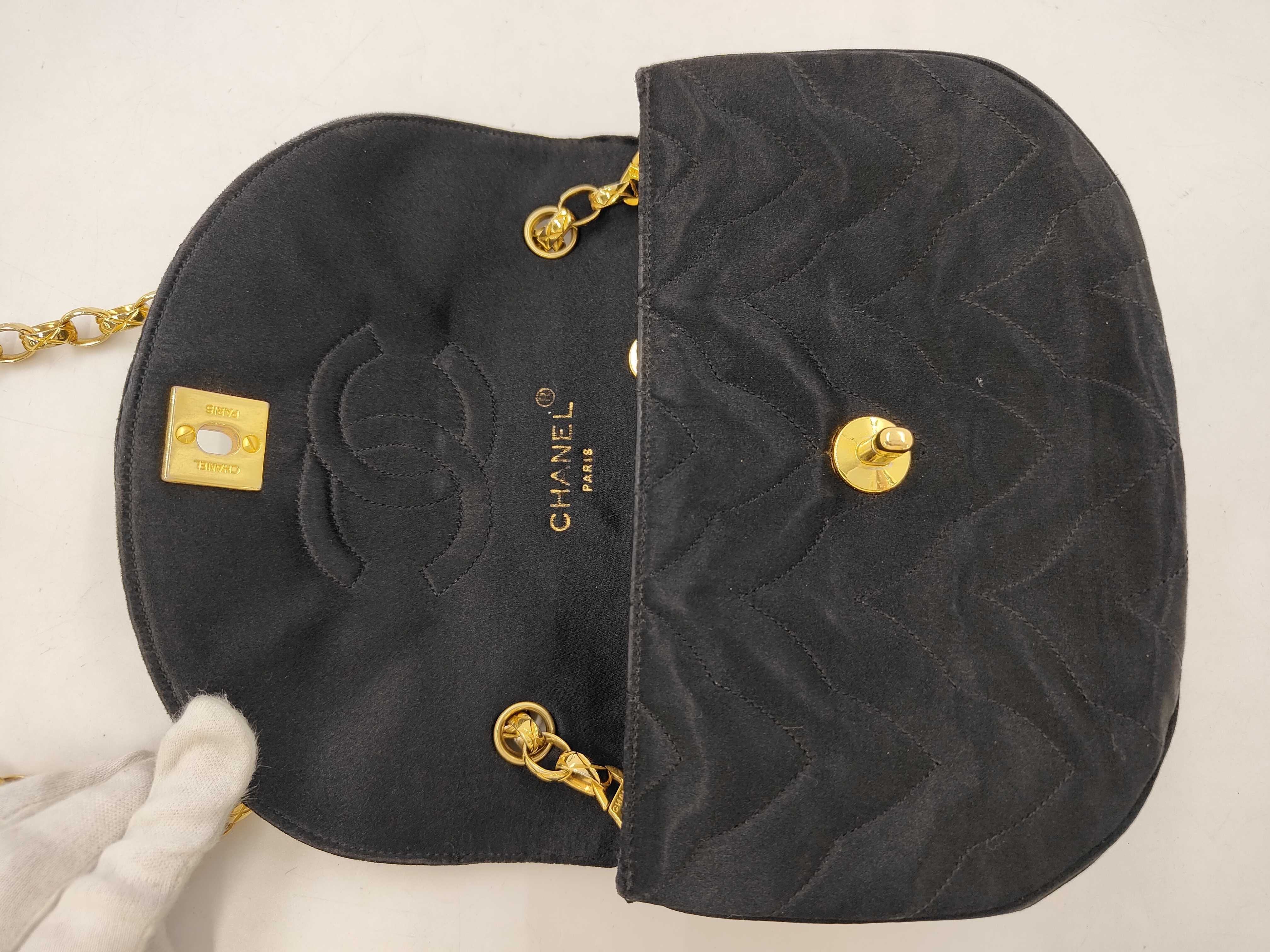 Black Chain Shoulder Bag — view 7