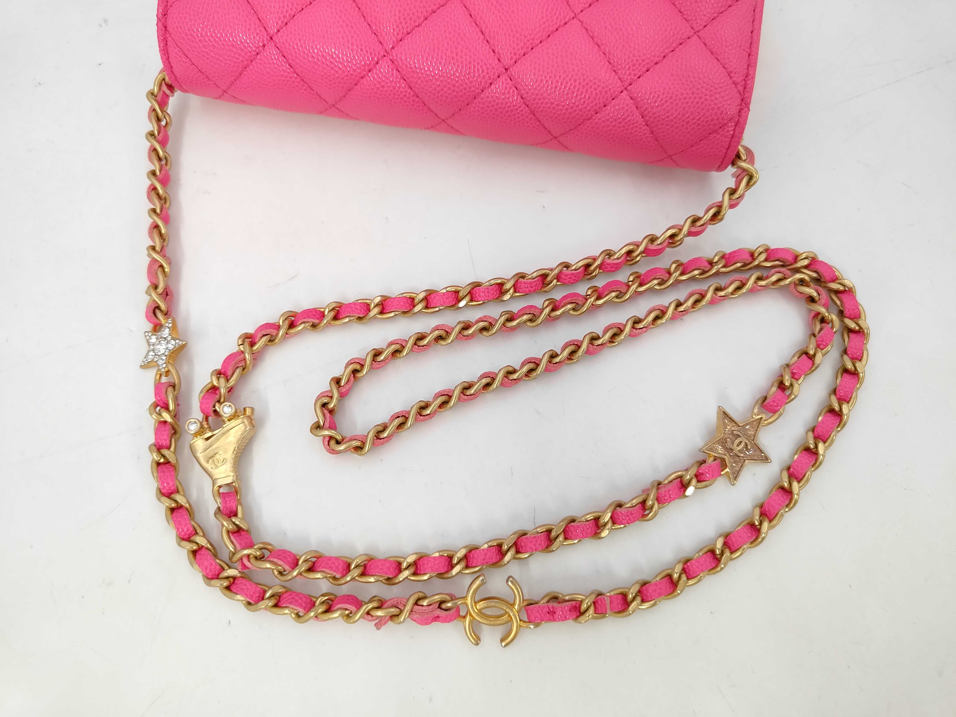 Matelassé Caviar Skin Chain Wallet (Random Number) Shoulder Bag — view 5